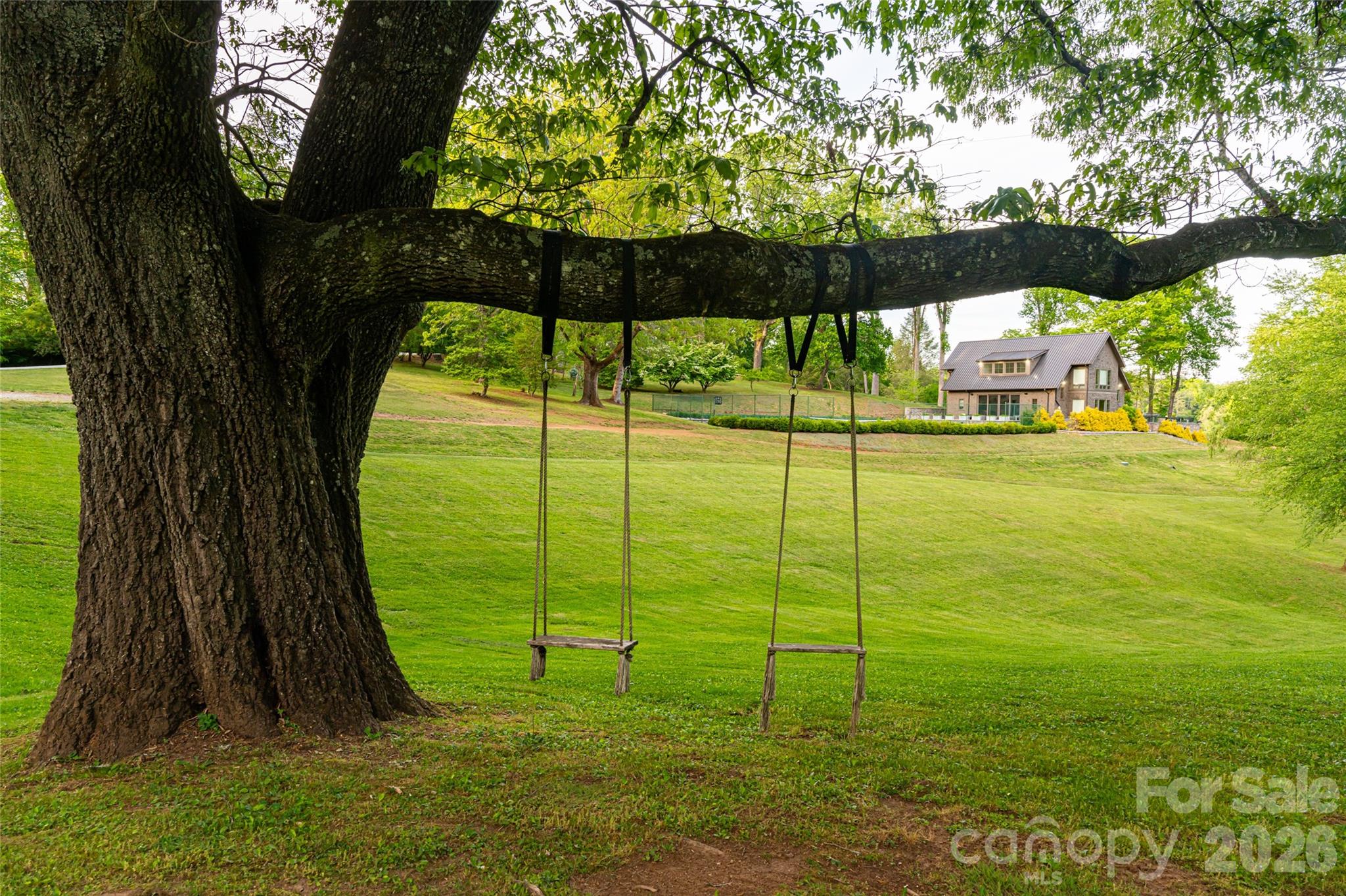 main property photo 31