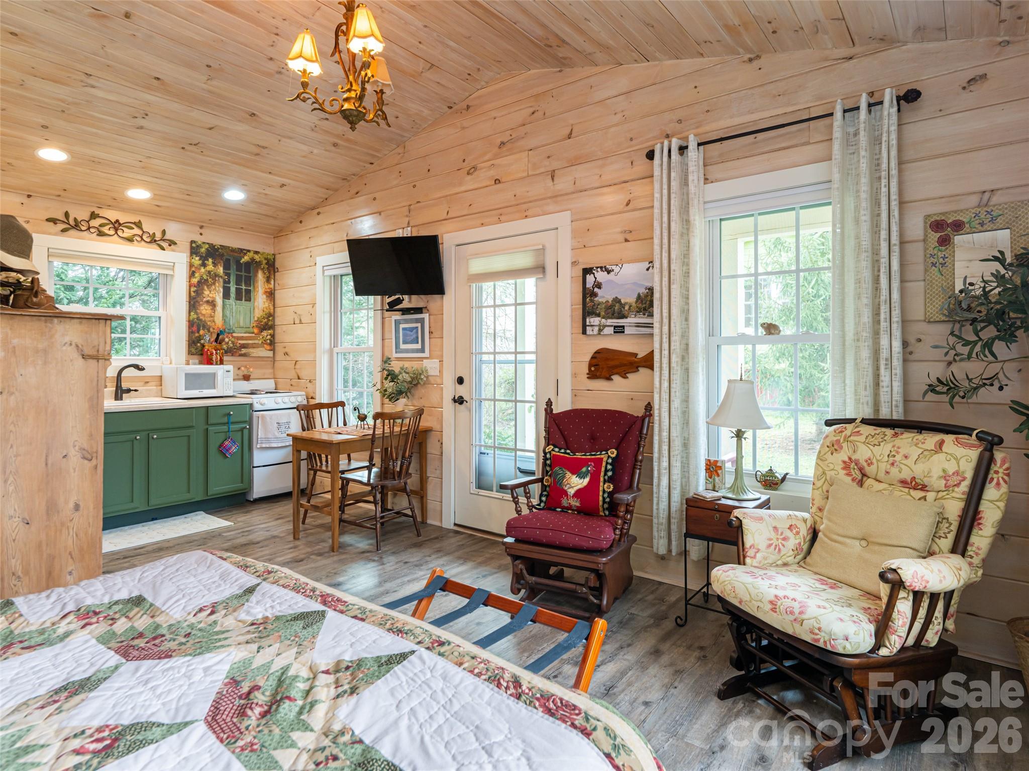 main property photo 39