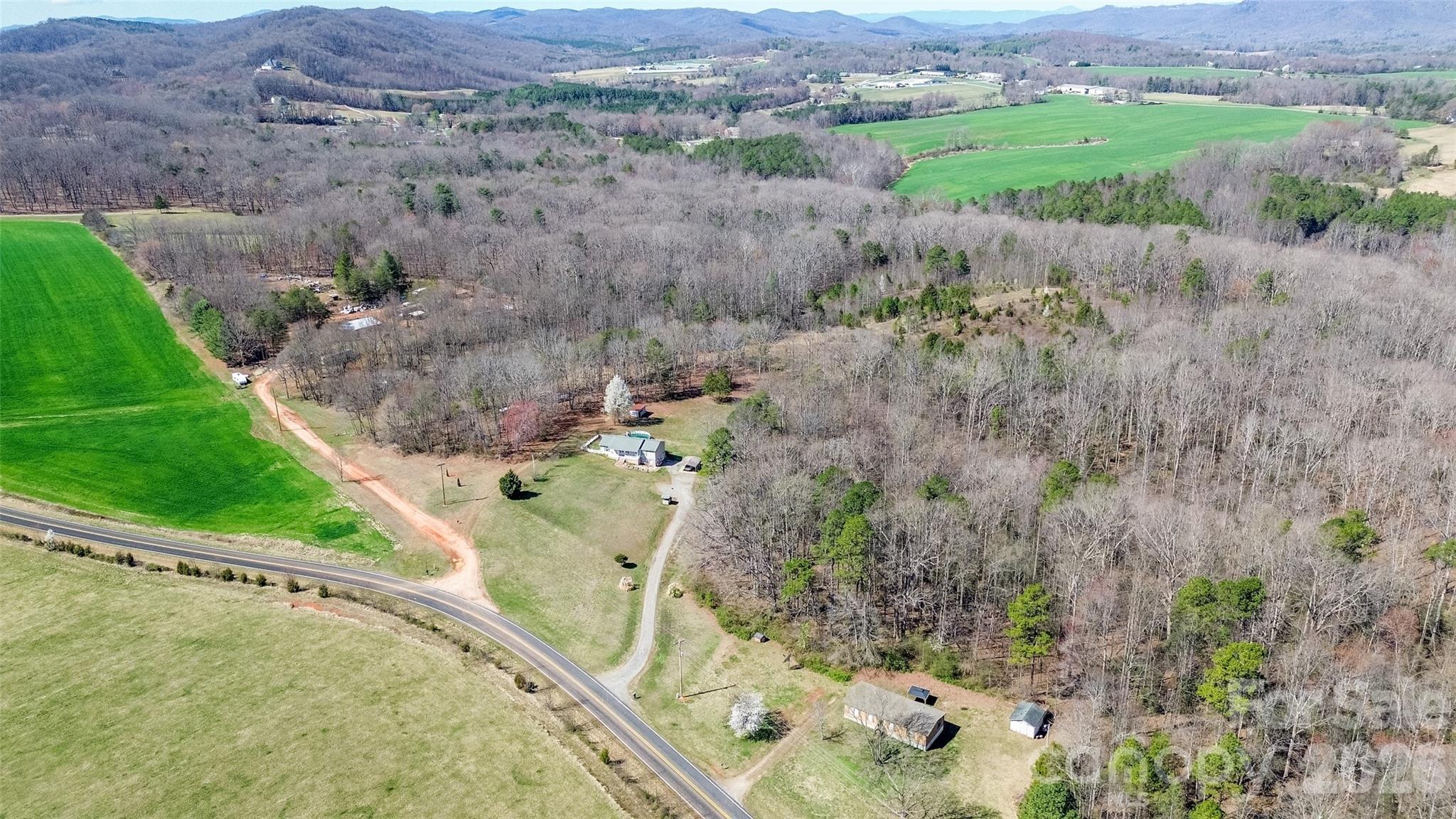 main property photo 9