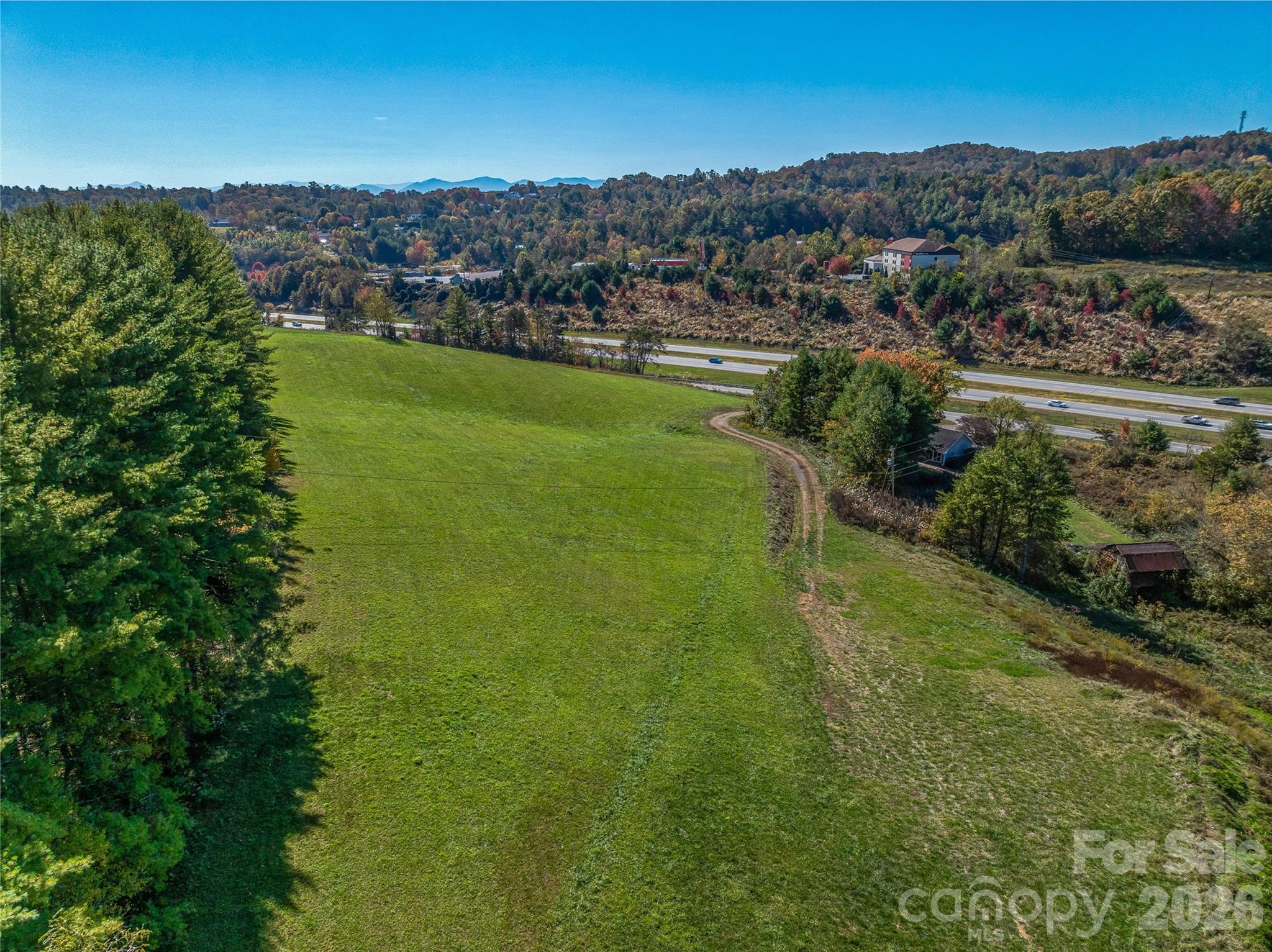 main property photo 5