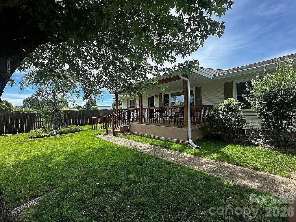 main property photo 5