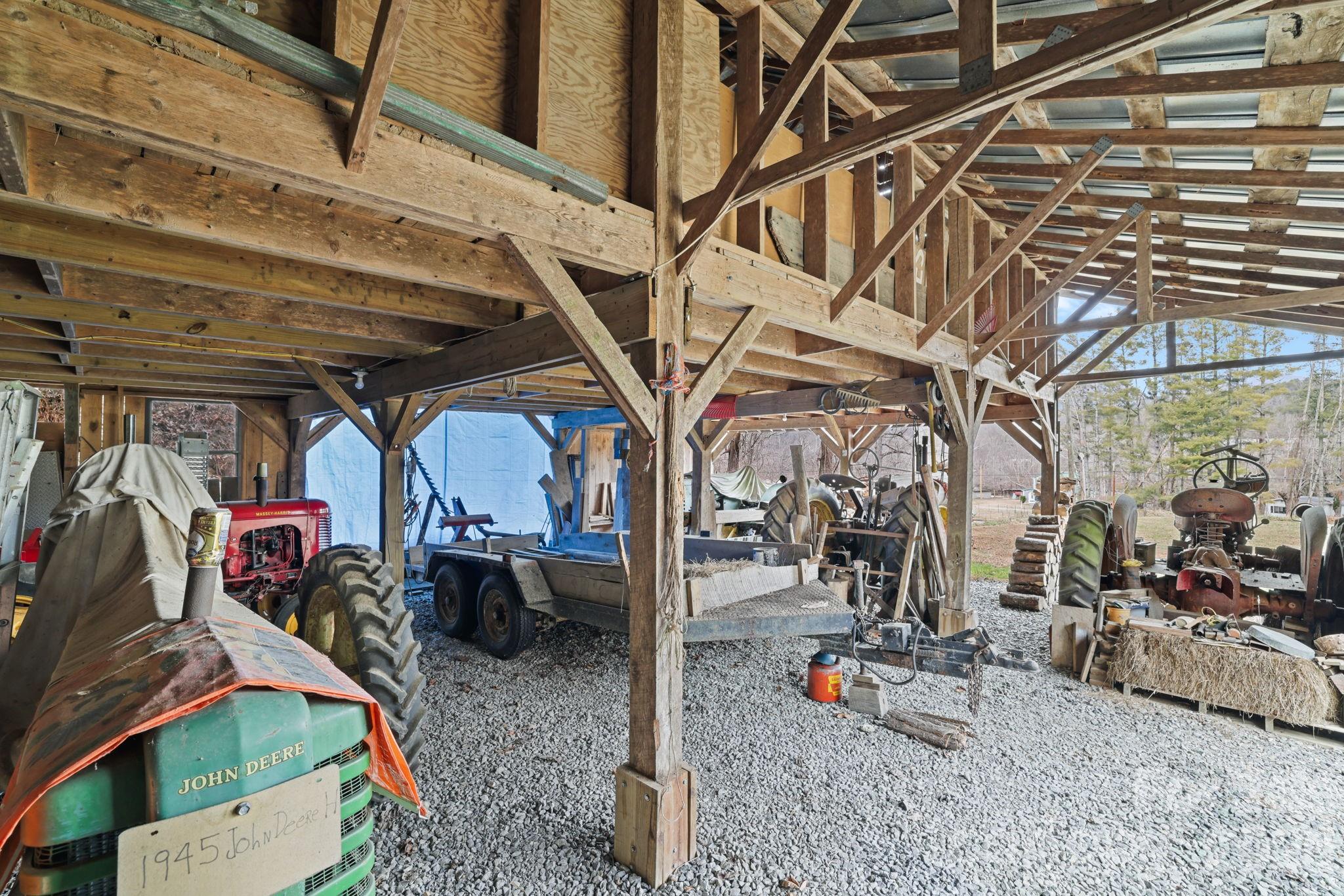 main property photo 20