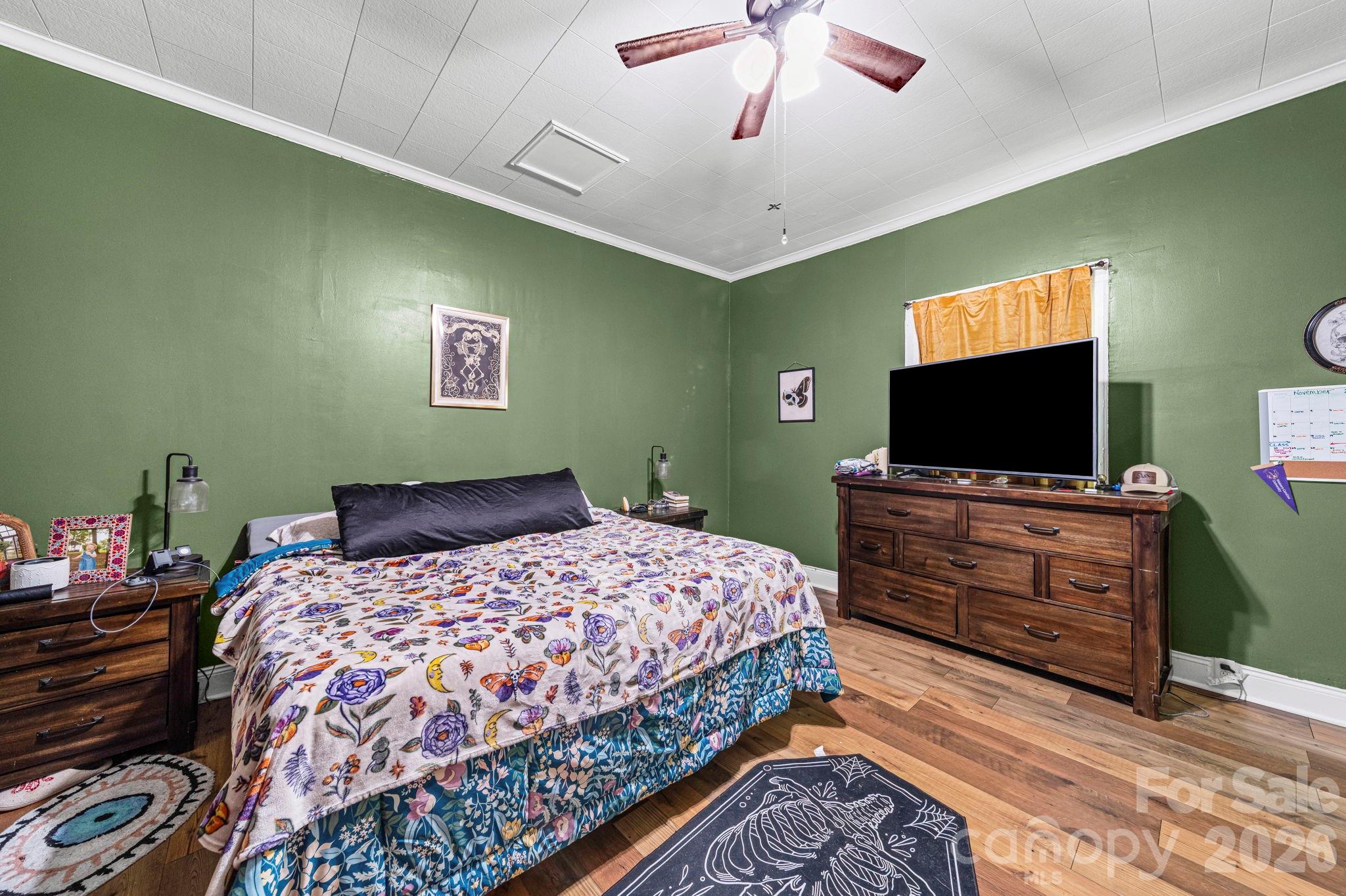 main property photo 17