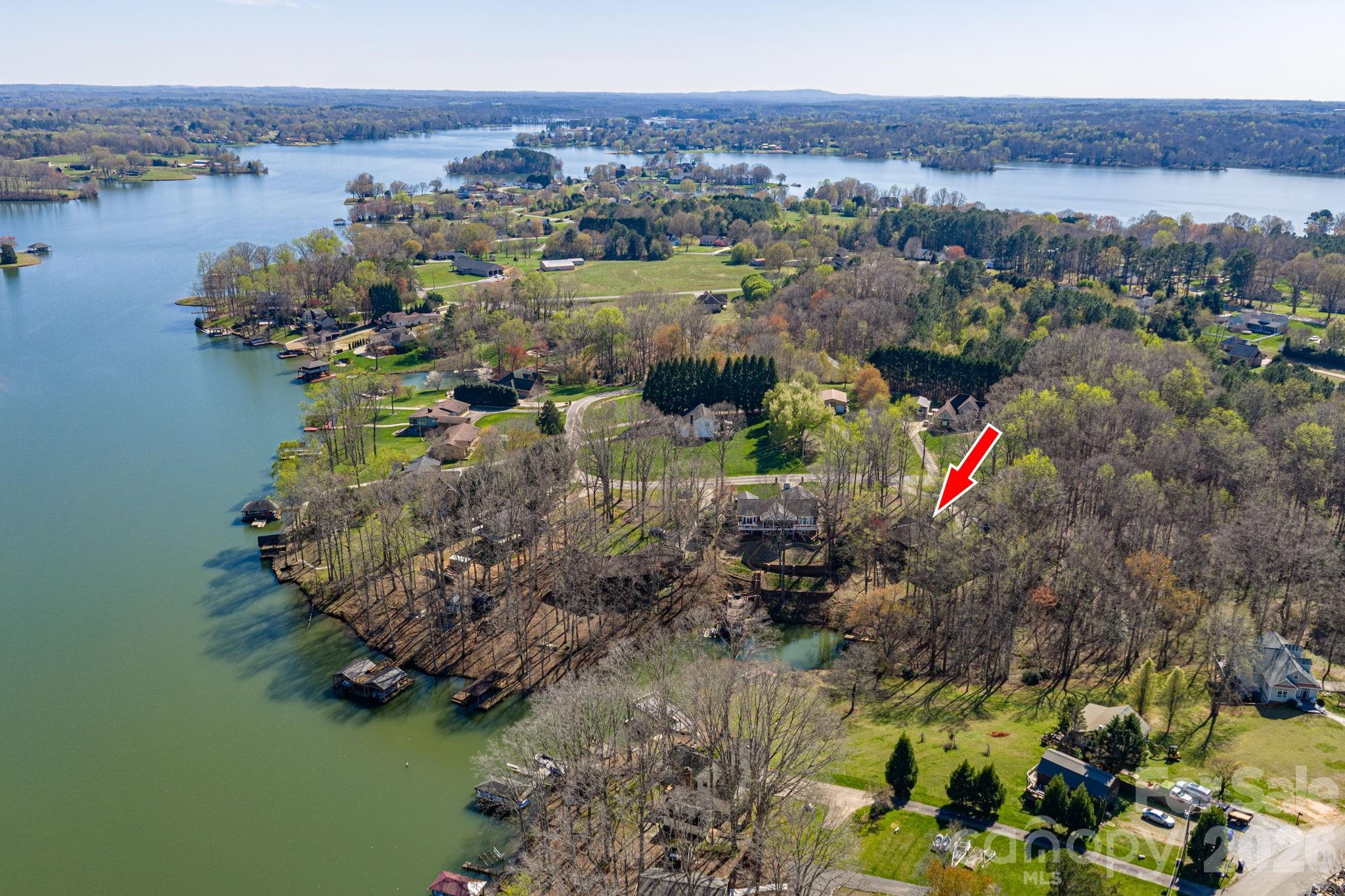 main property photo 6