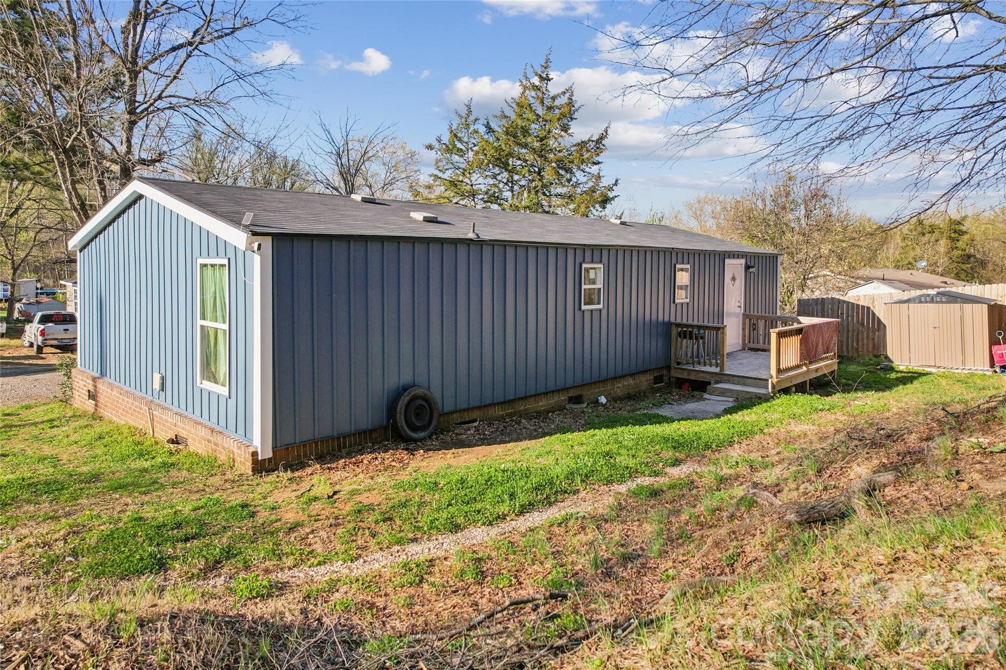 main property photo 26