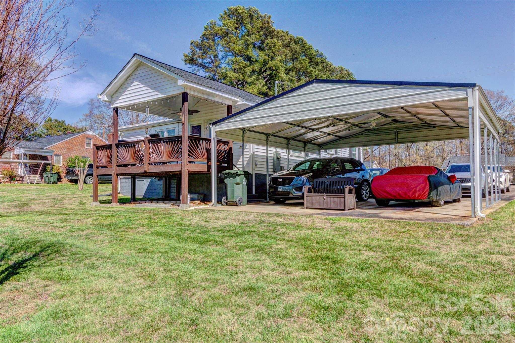 main property photo 18