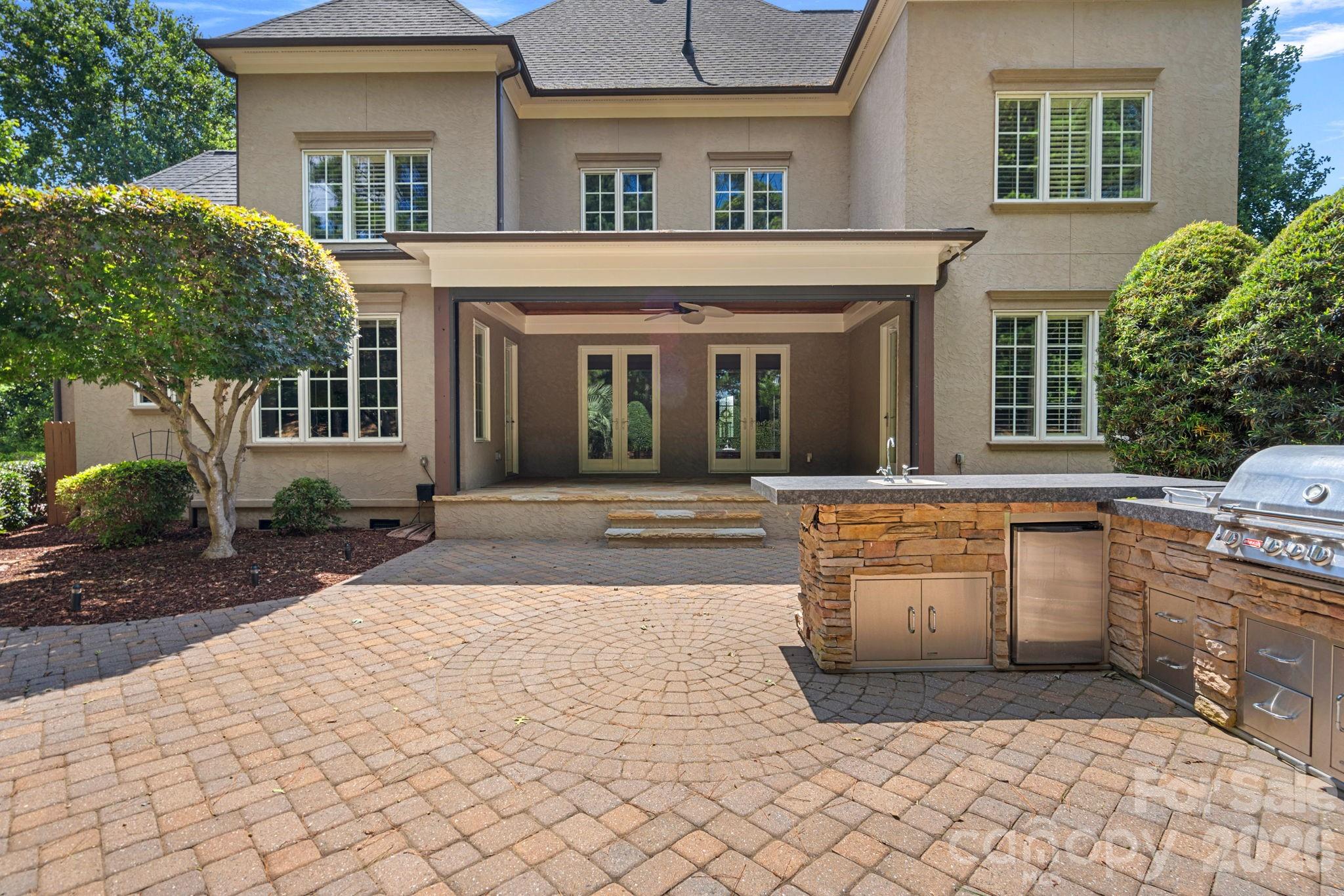main property photo 41
