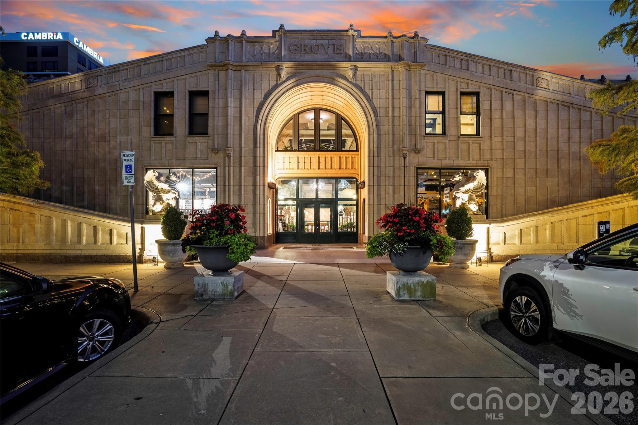 main property photo 33
