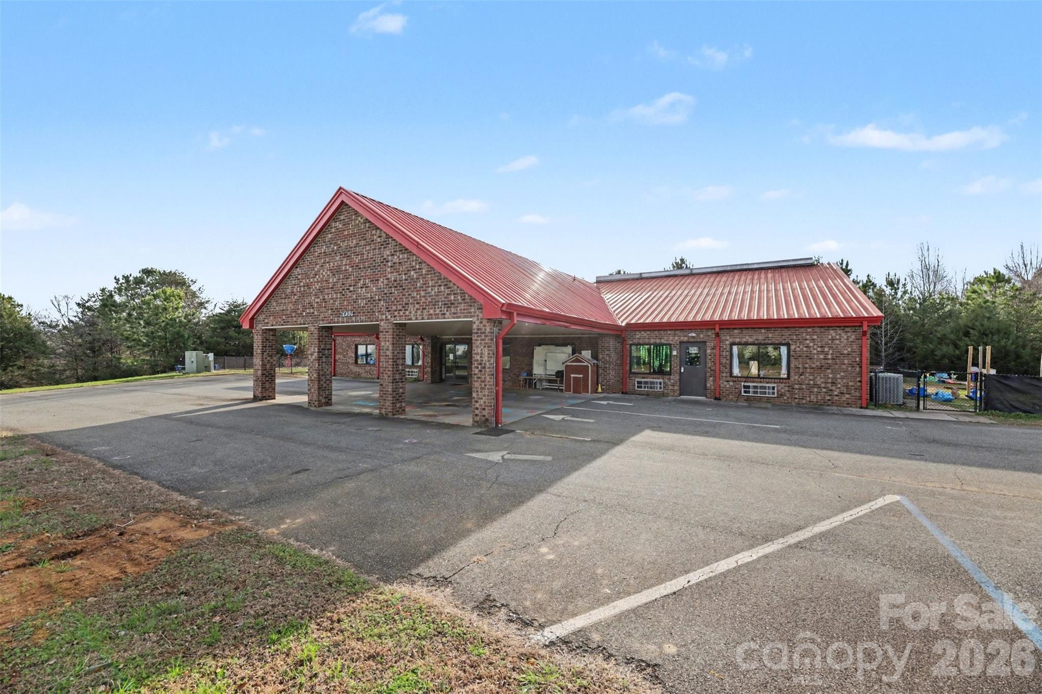 main property photo 7