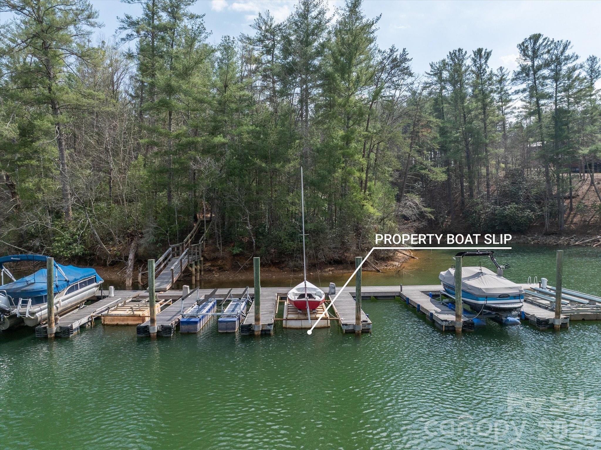 main property photo 13
