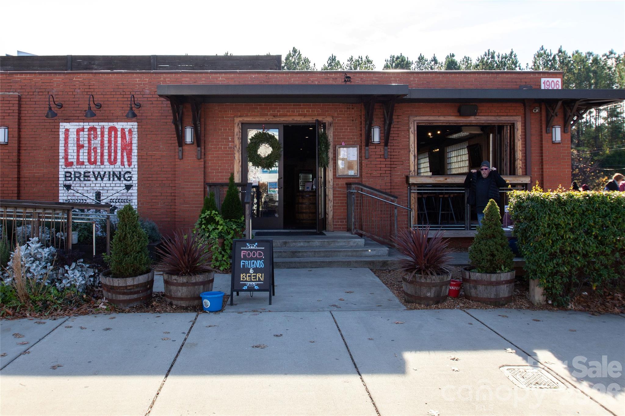 main property photo 44