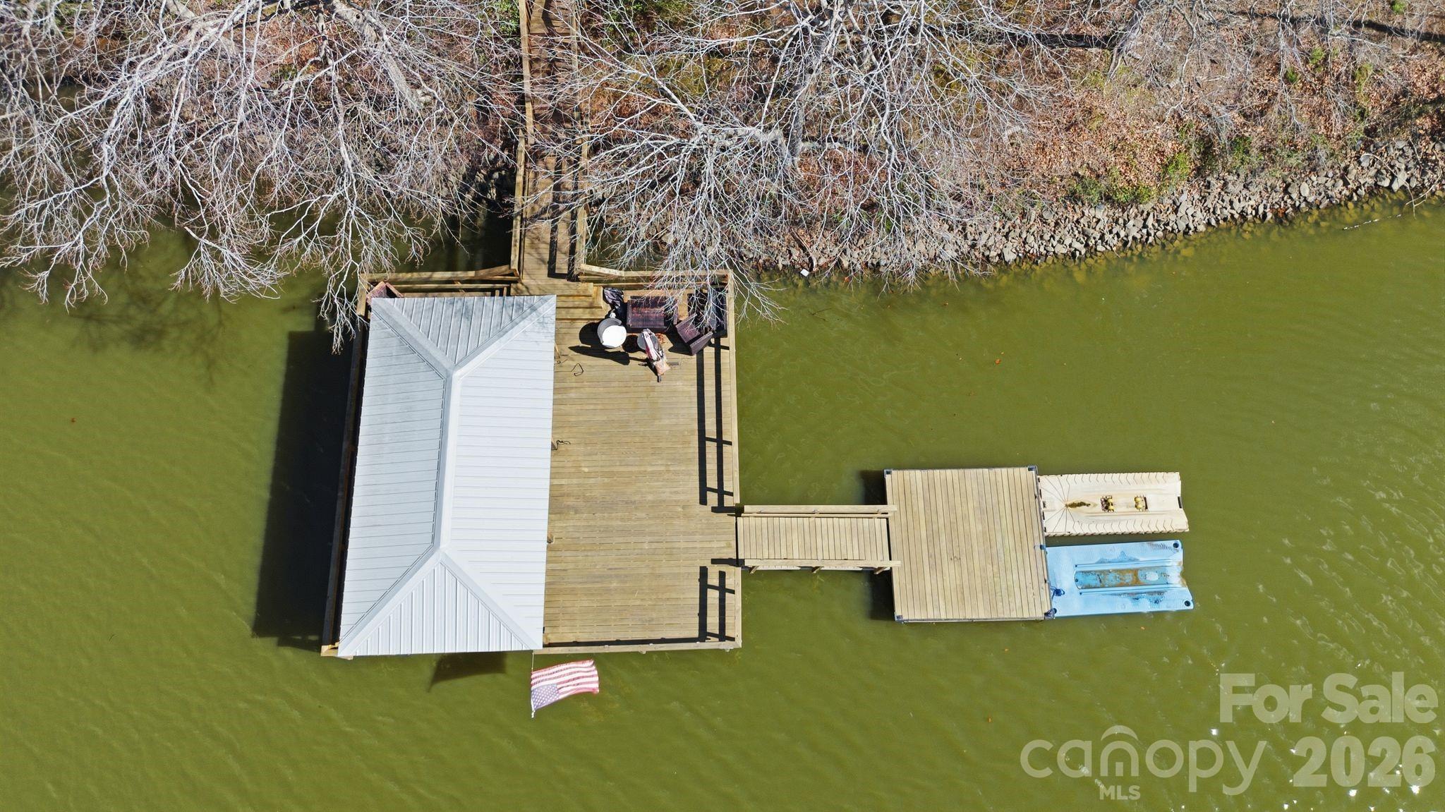 main property photo 39