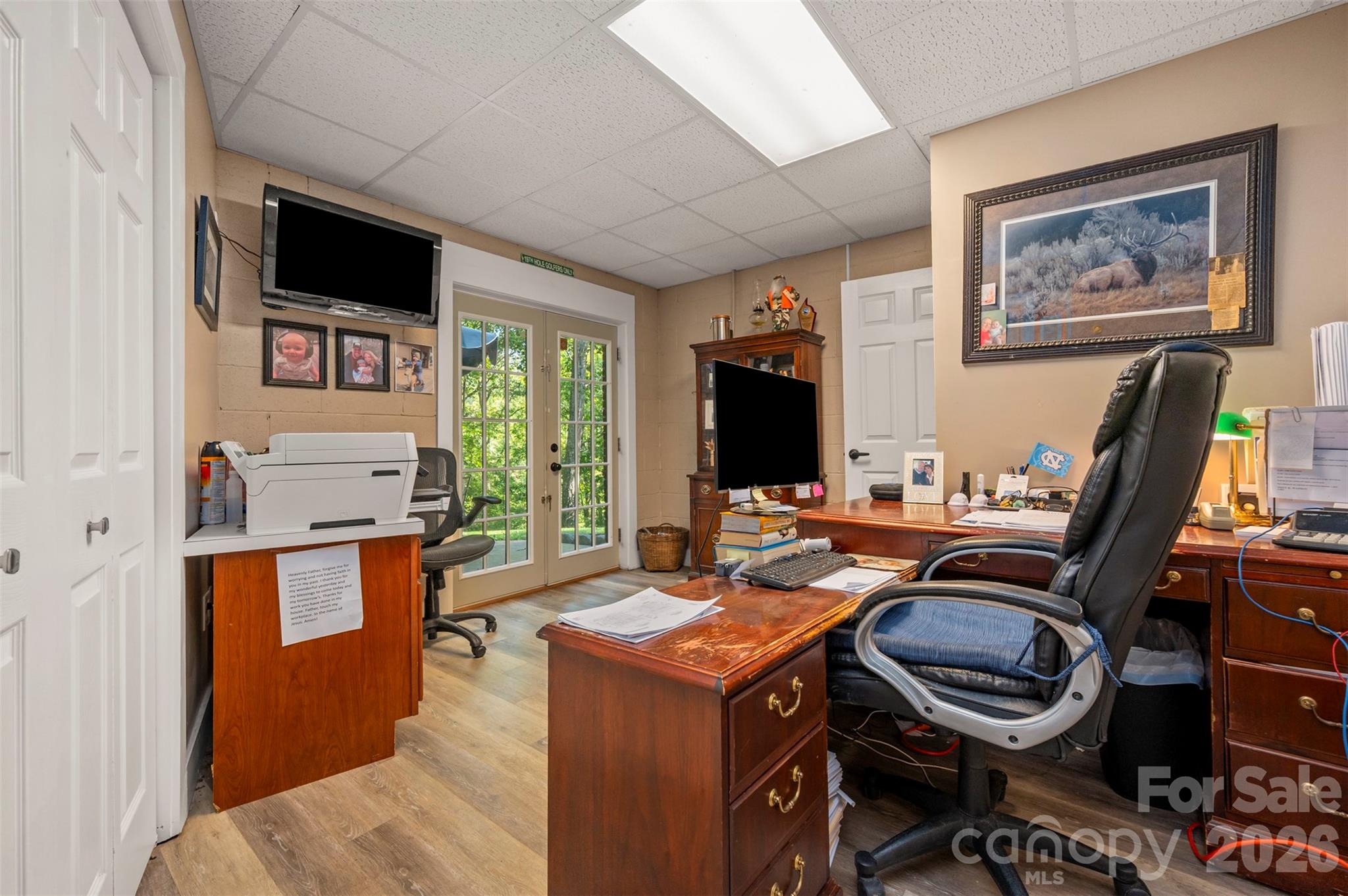 main property photo 30