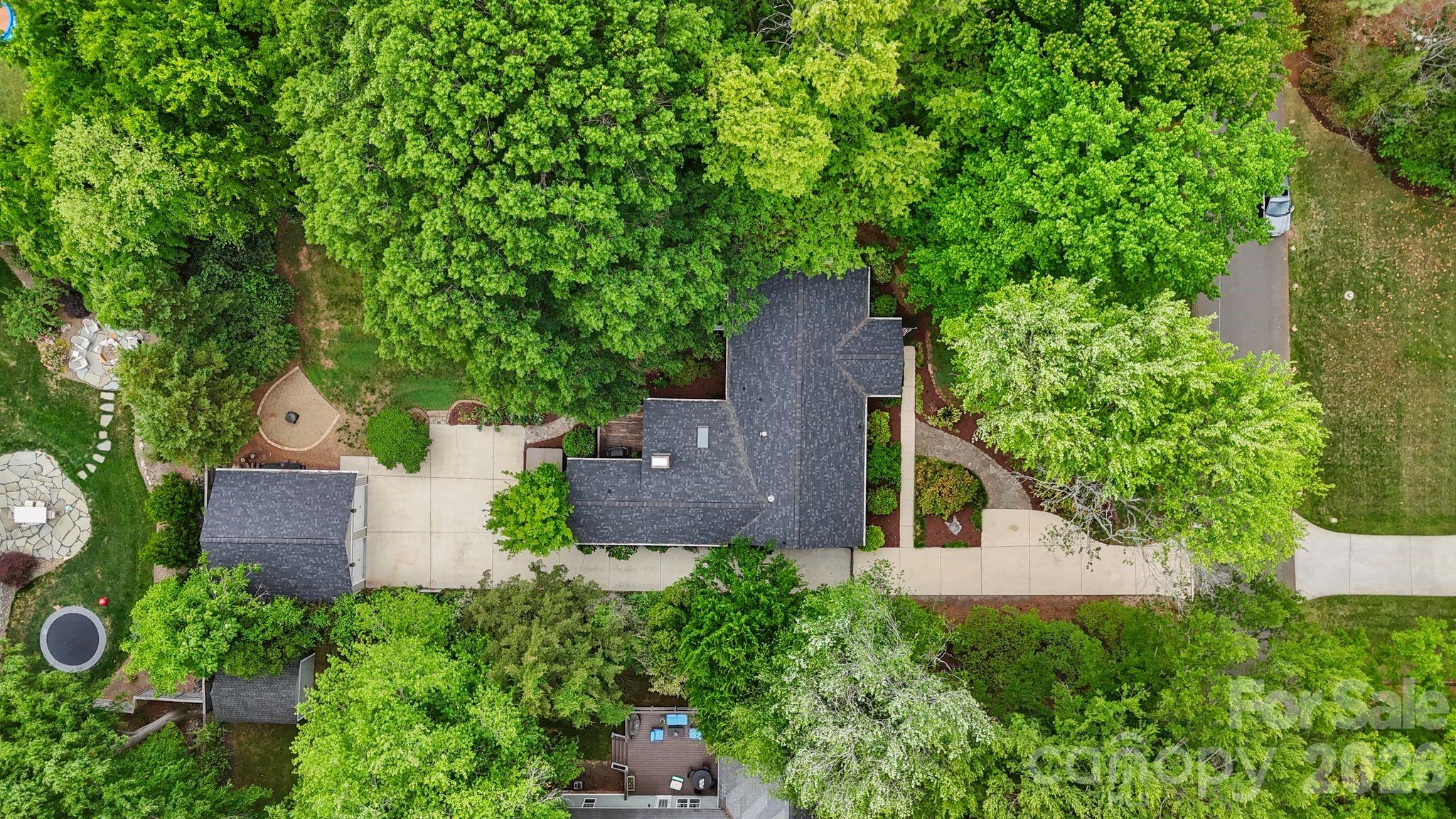 main property photo 45