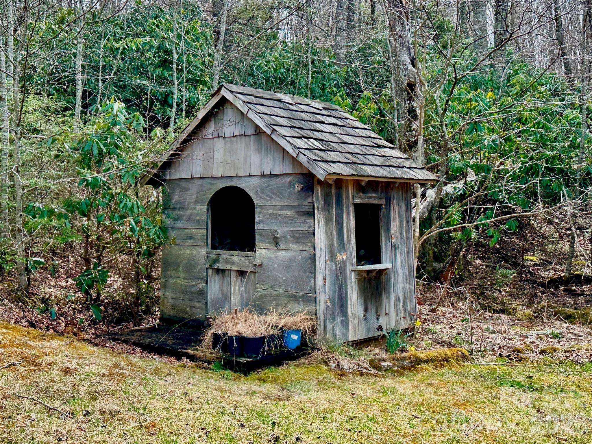 main property photo 15