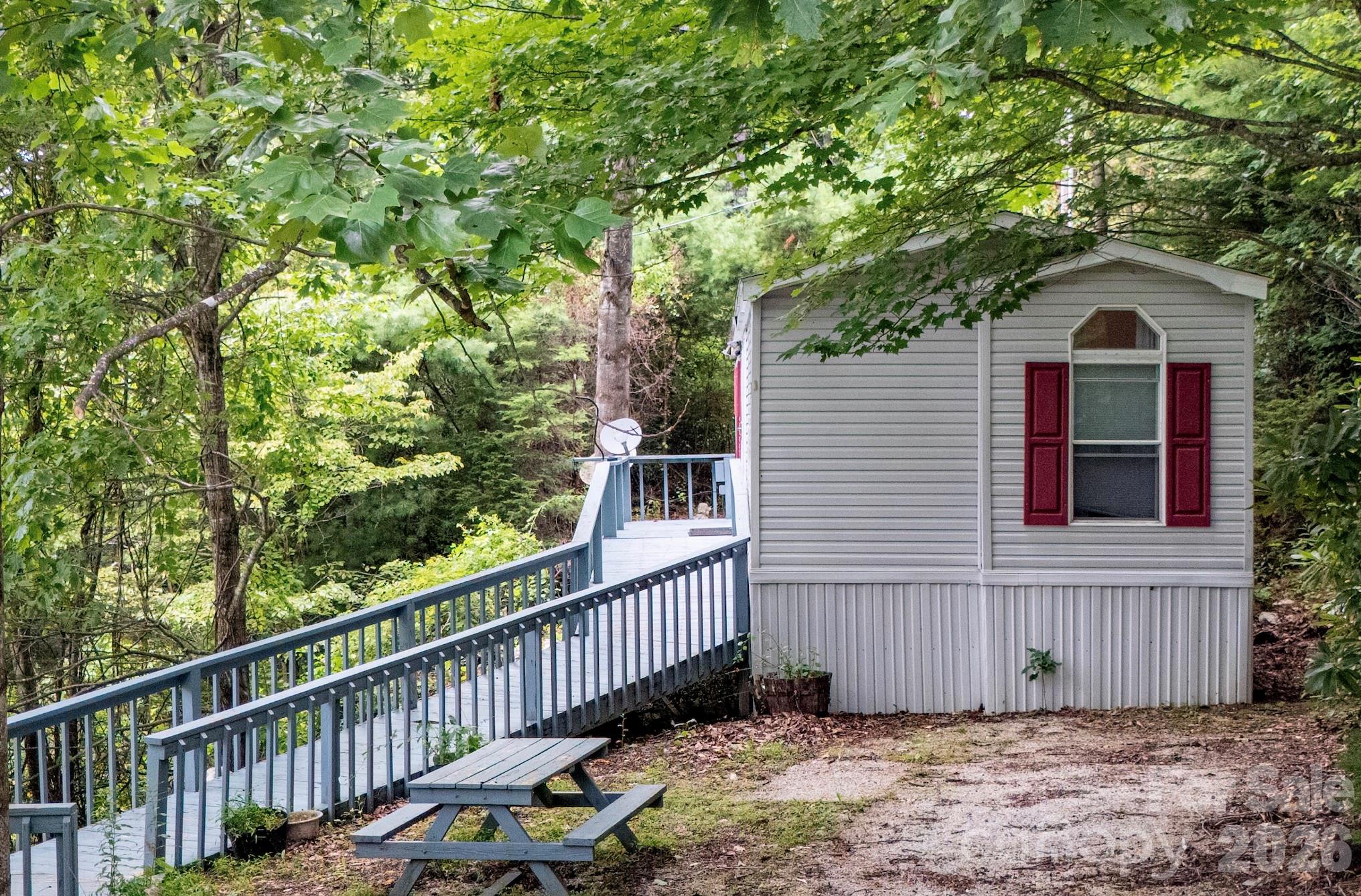 main property photo 25