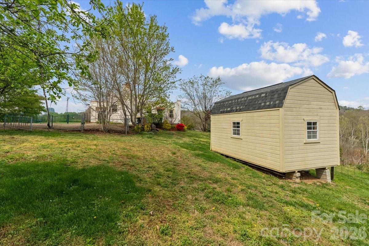 main property photo 36