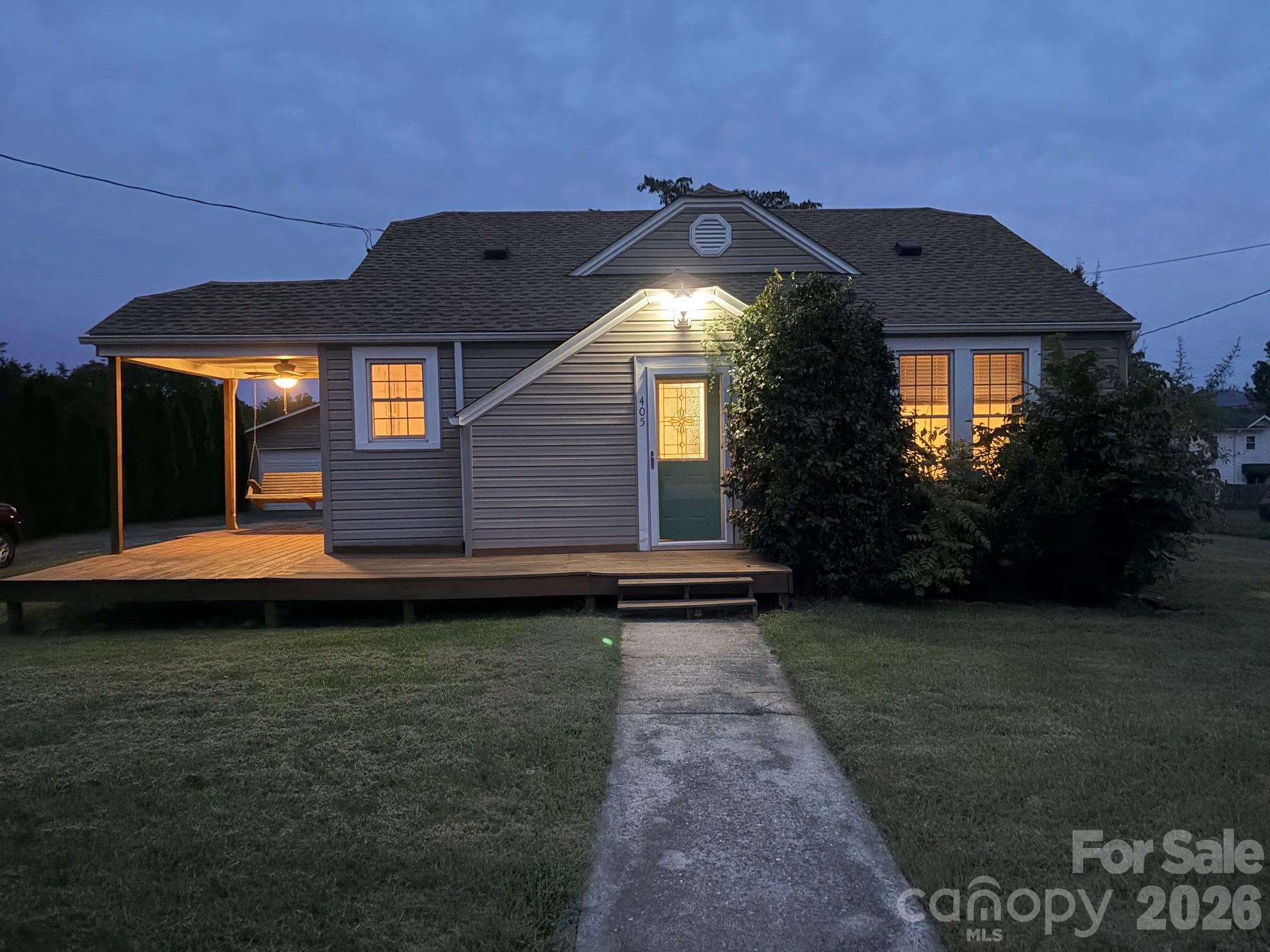 main property photo 28