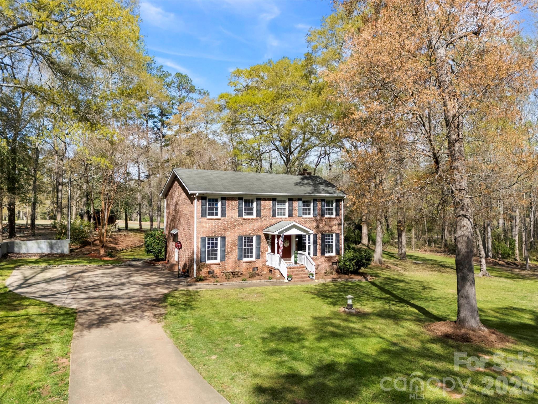 main property photo 2