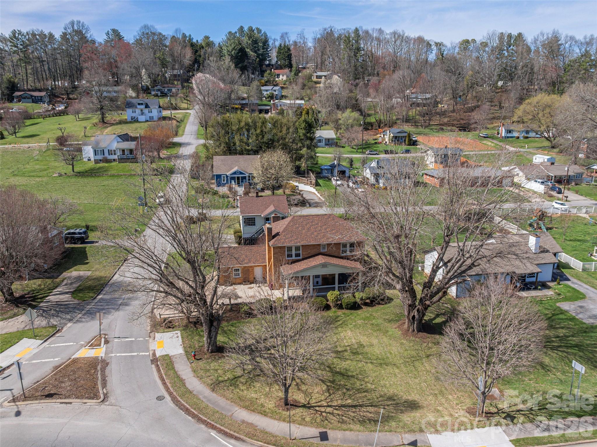 main property photo 37