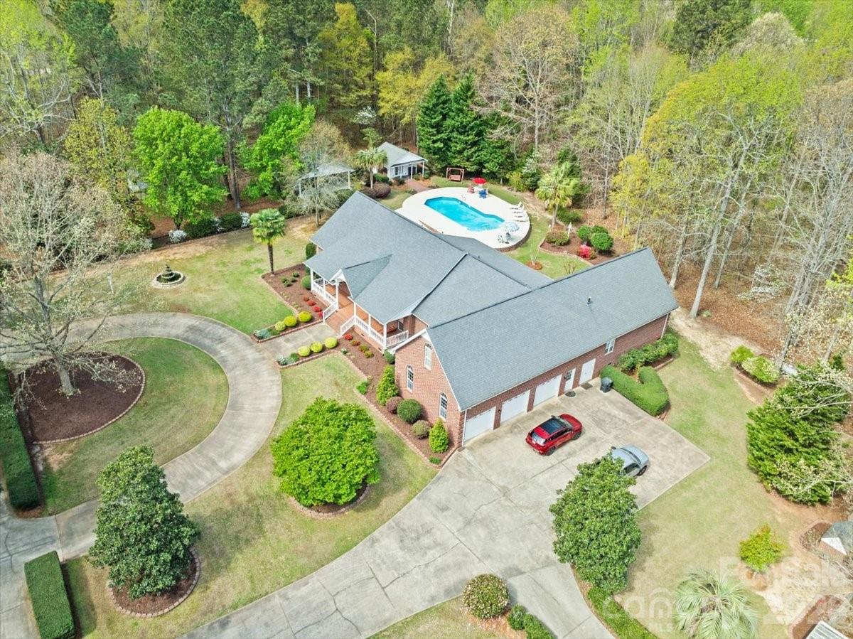 main property photo 46
