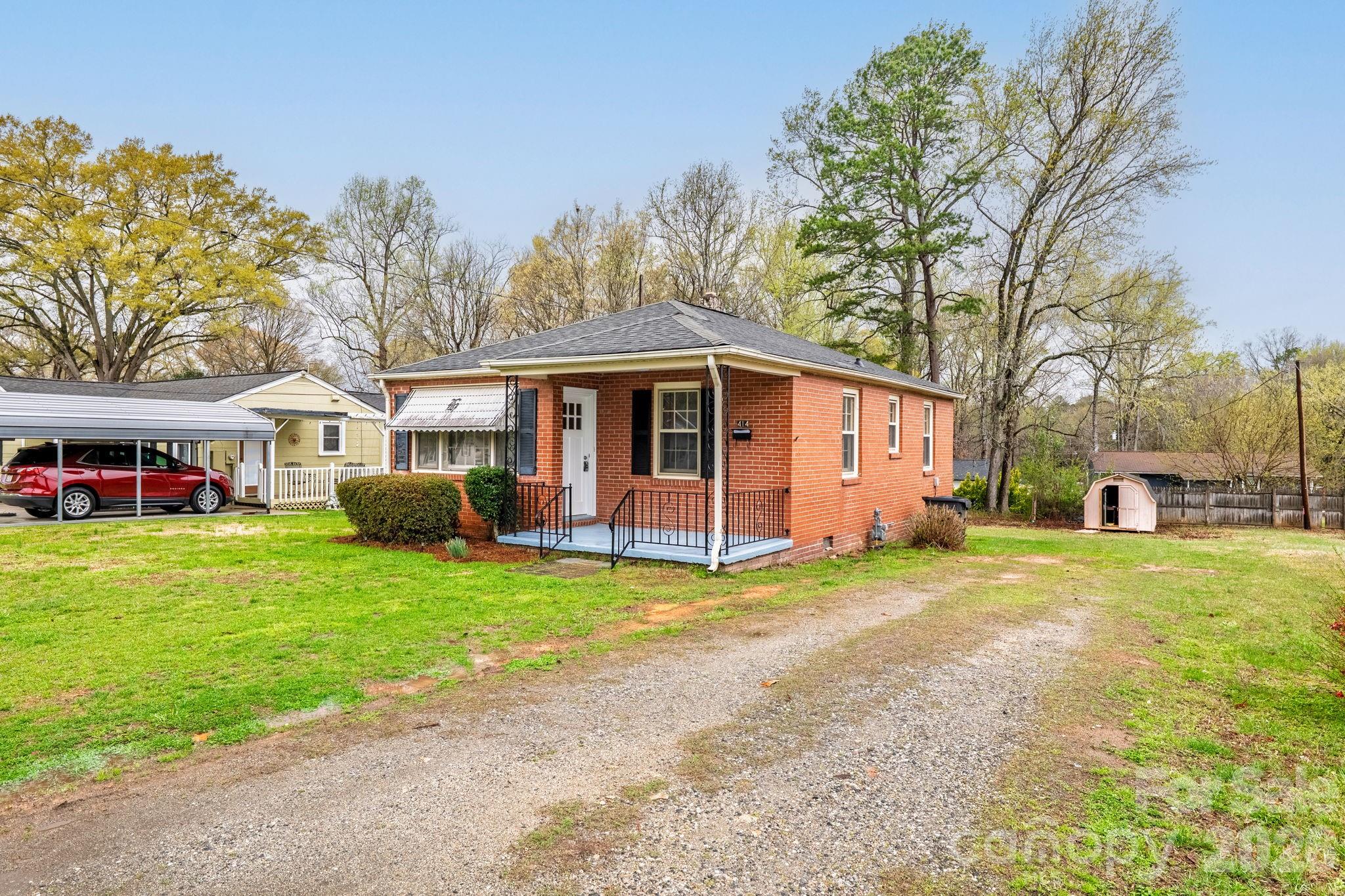 main property photo 2