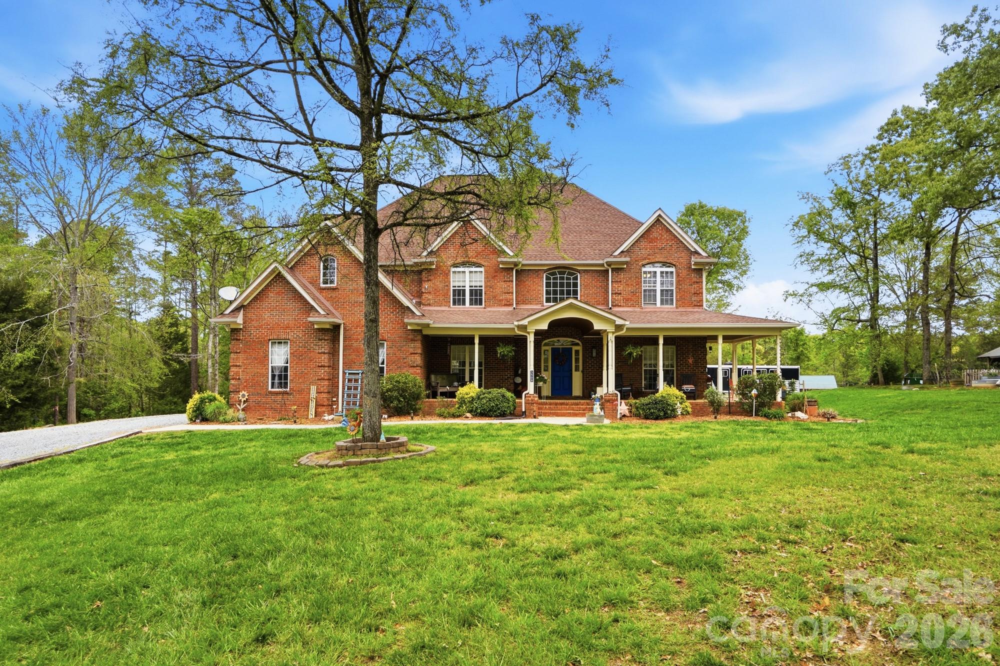 main property photo 16