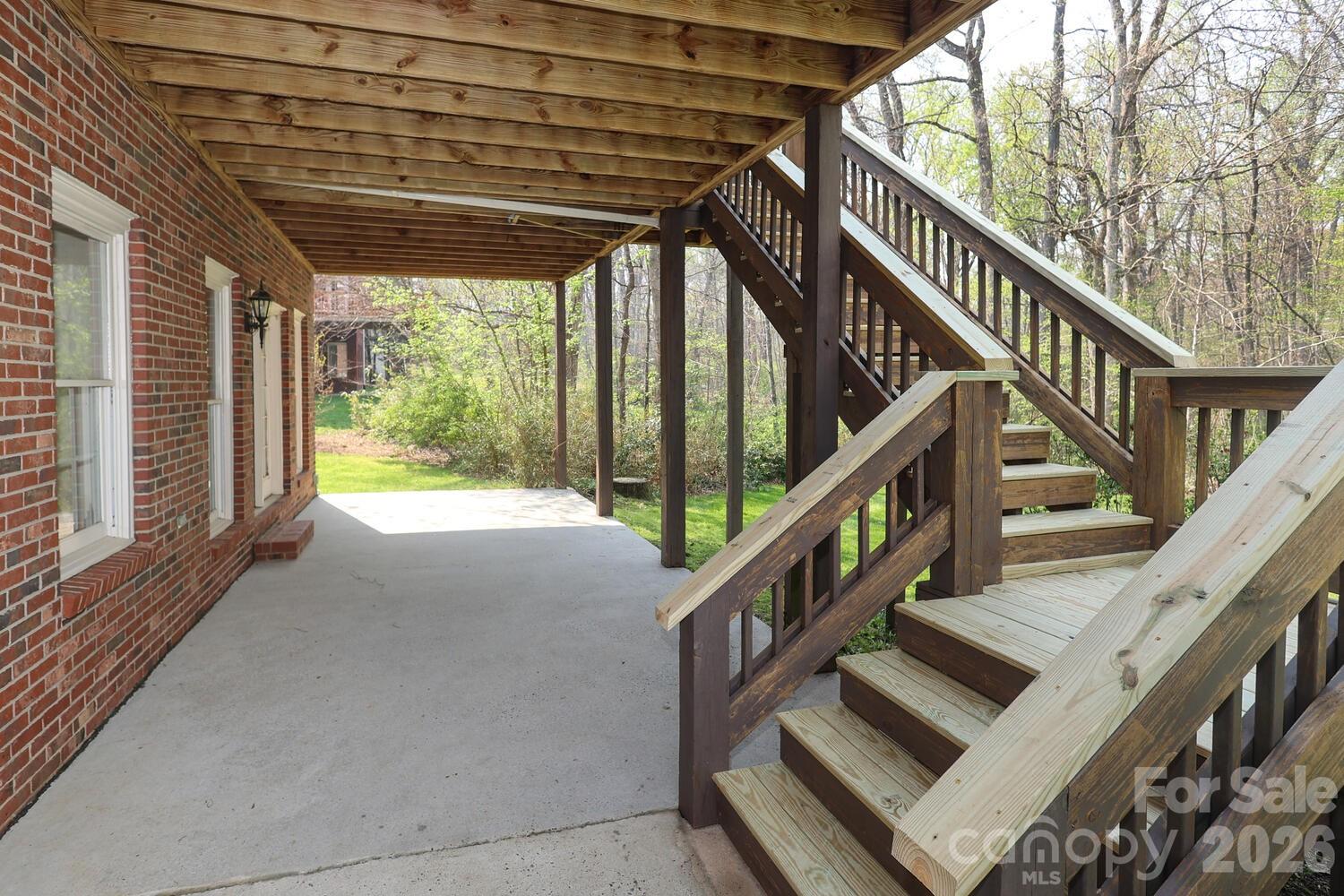 main property photo 39