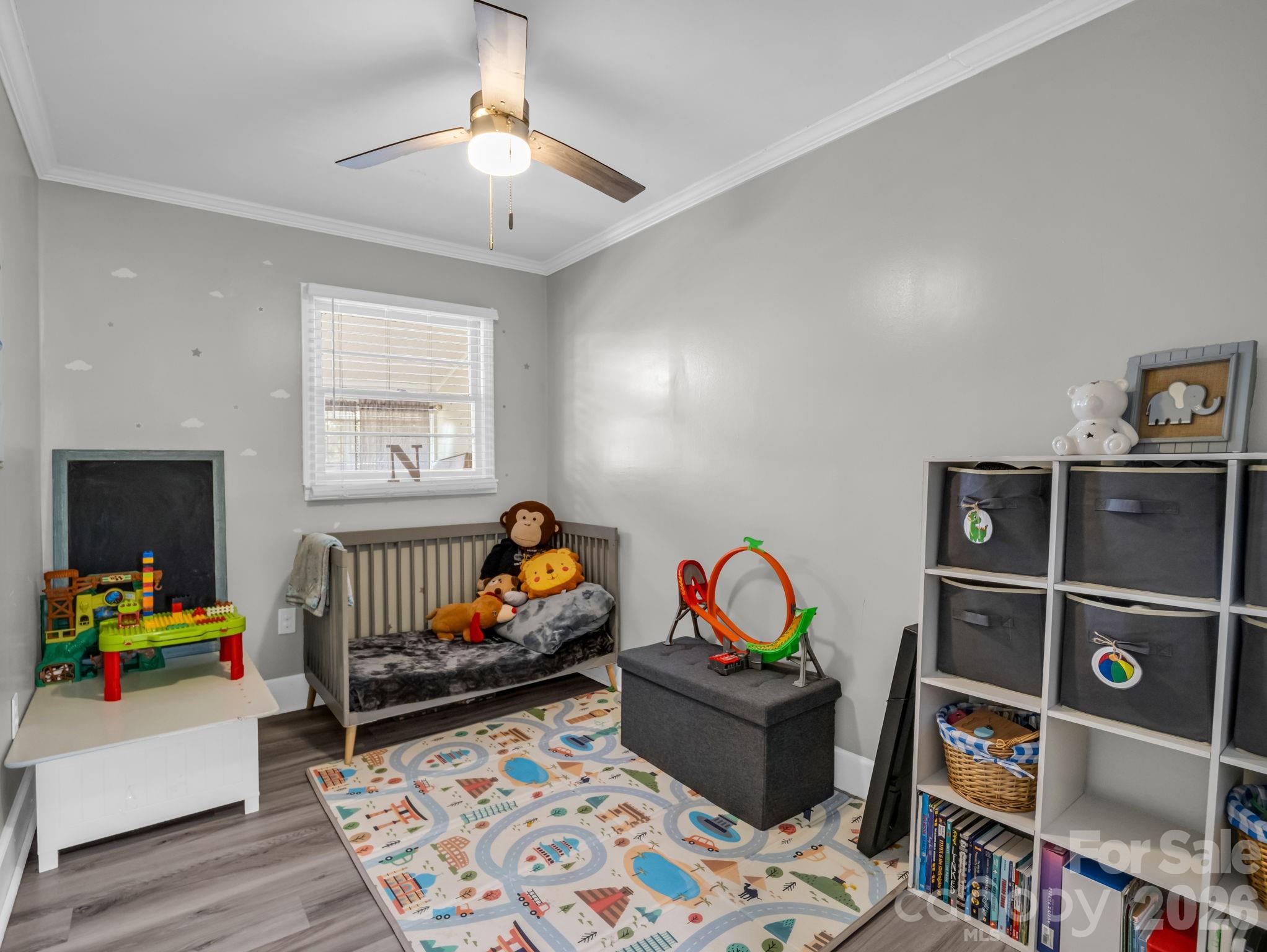 main property photo 28