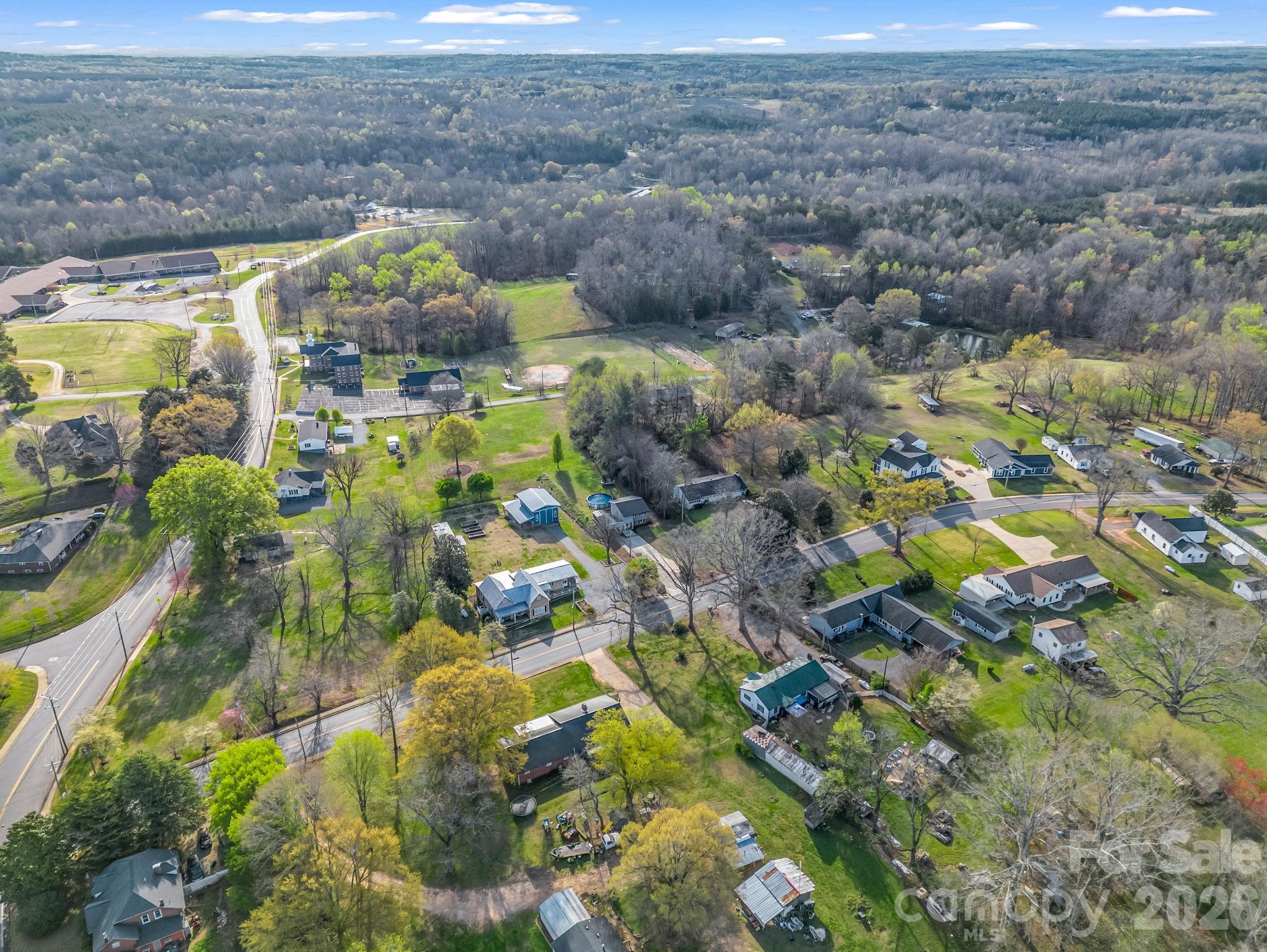 main property photo 40