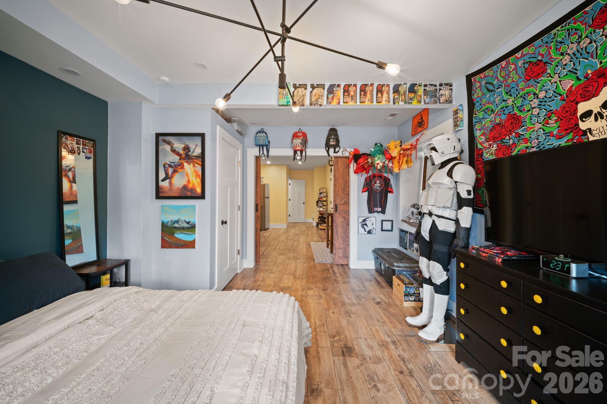 main property photo 34