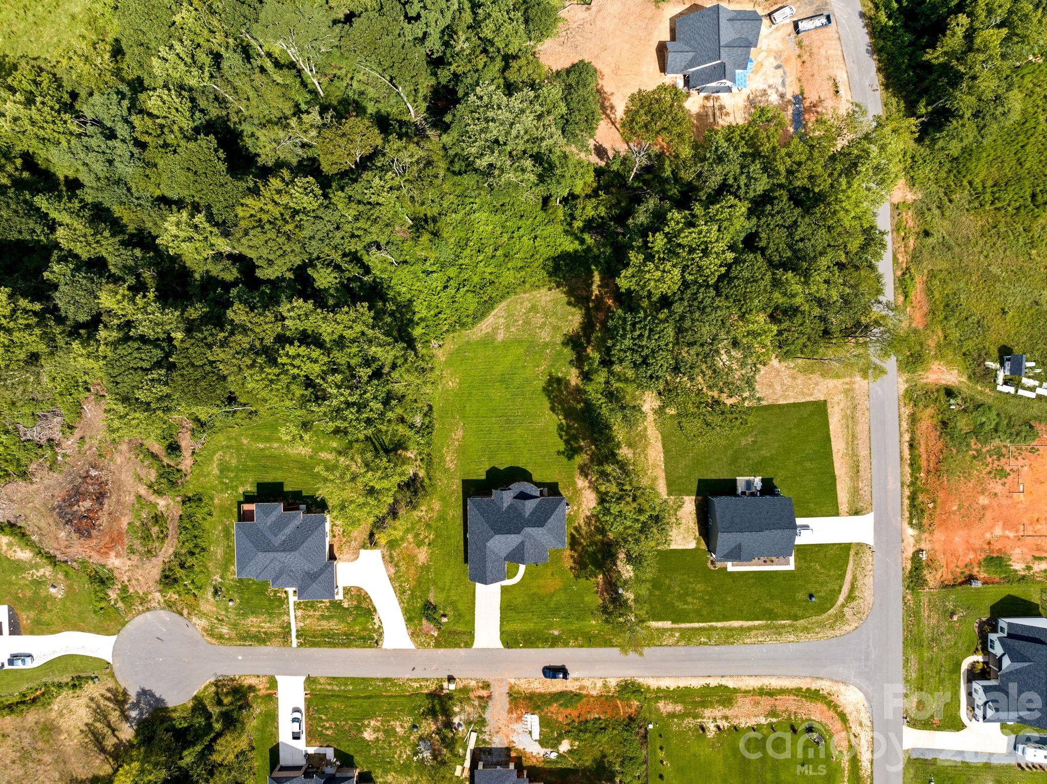 main property photo 34