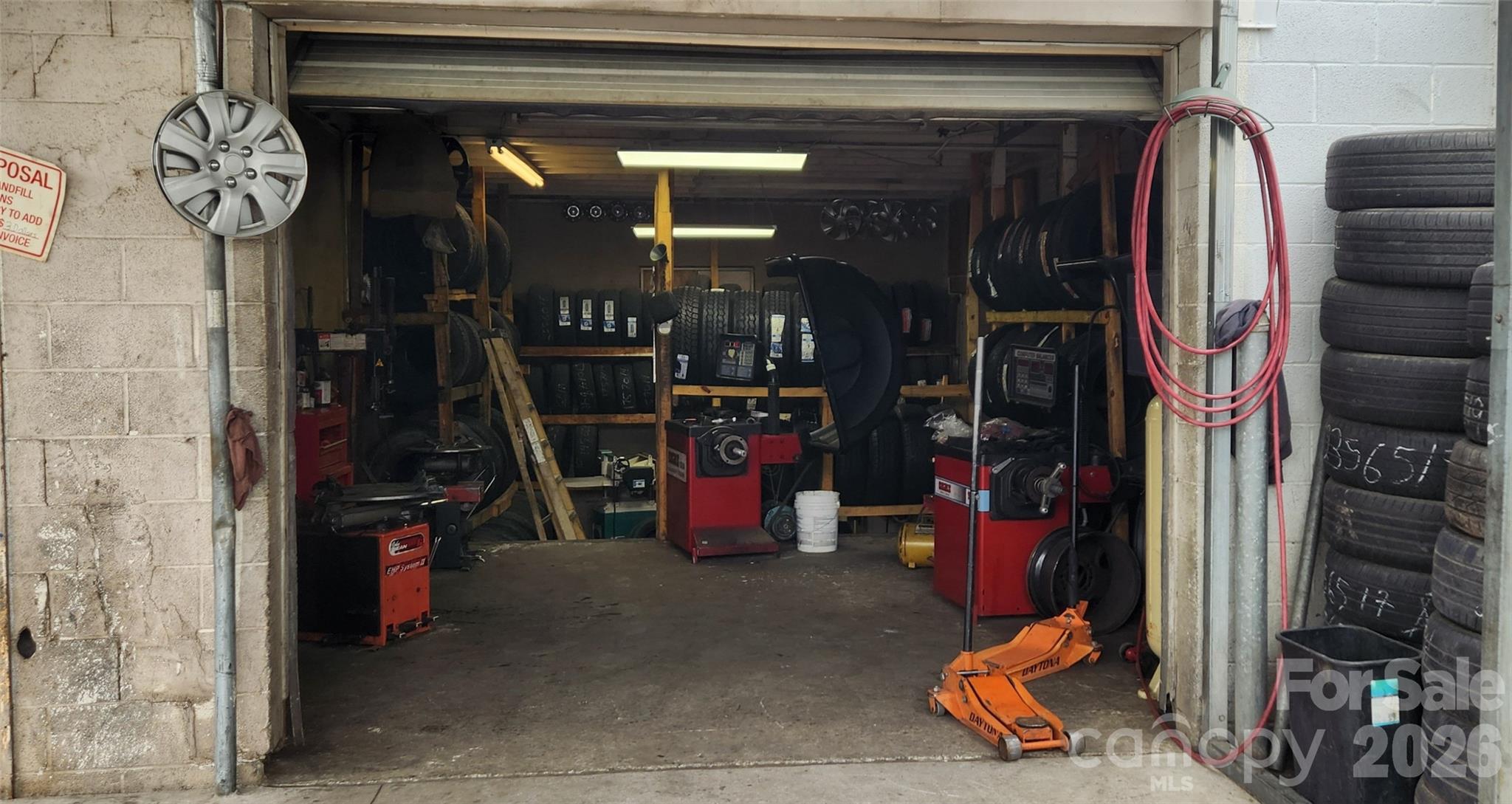 main property photo 10