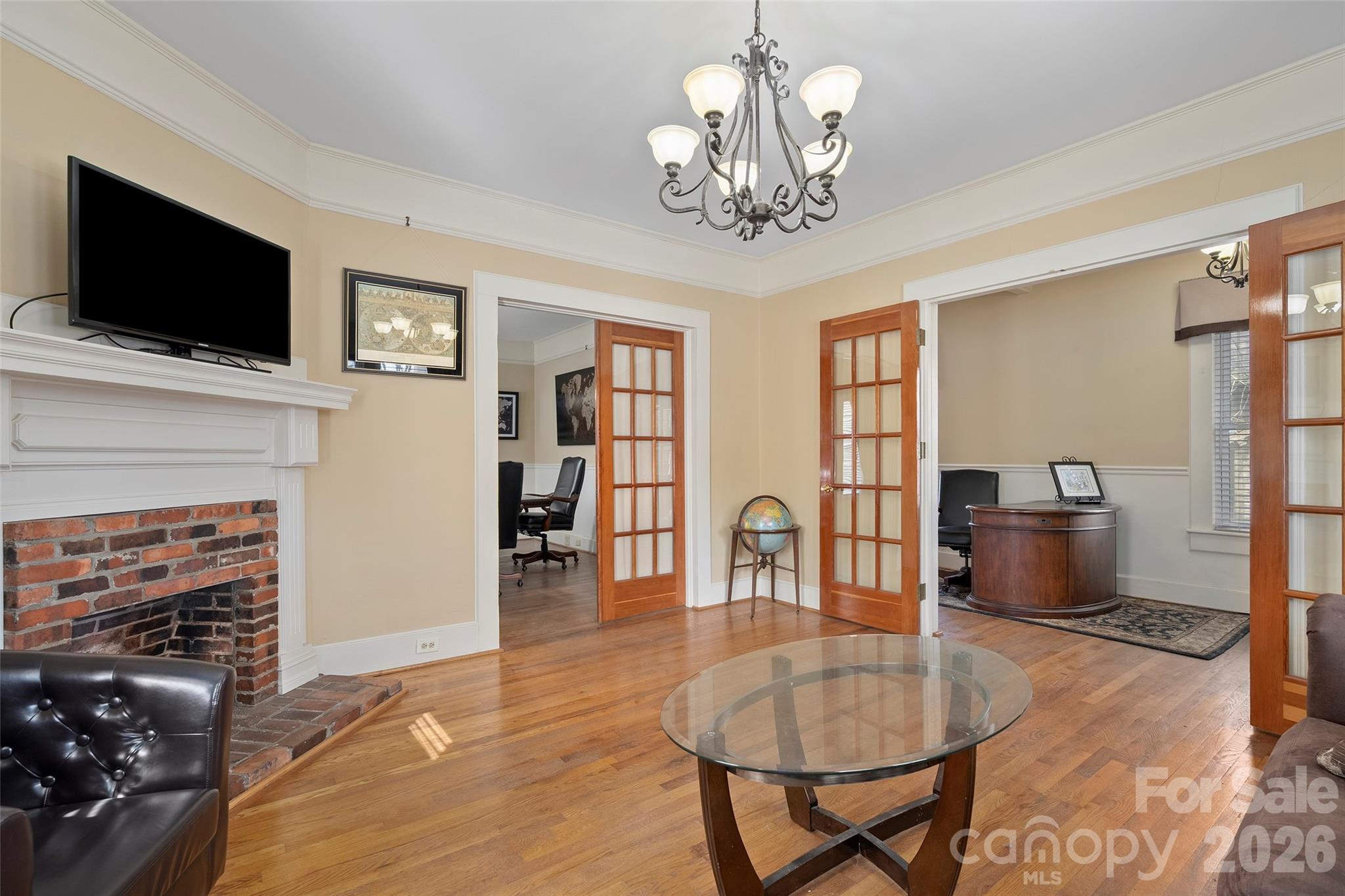 main property photo 9