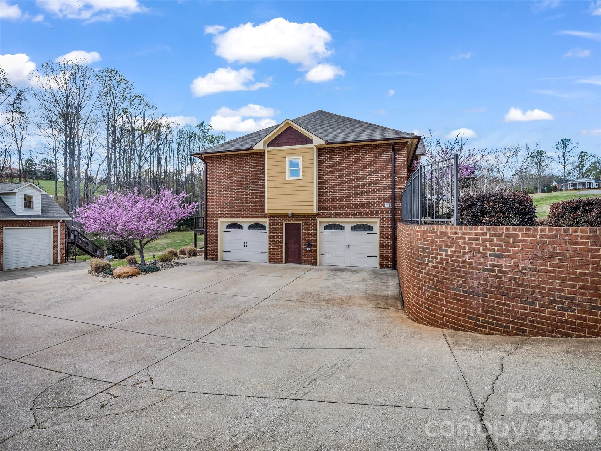 main property photo 43