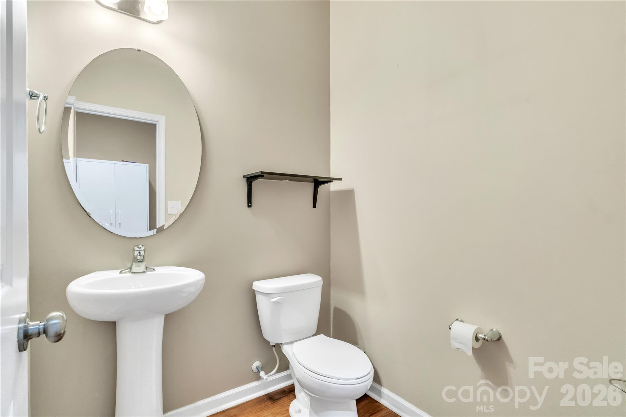 main property photo 25