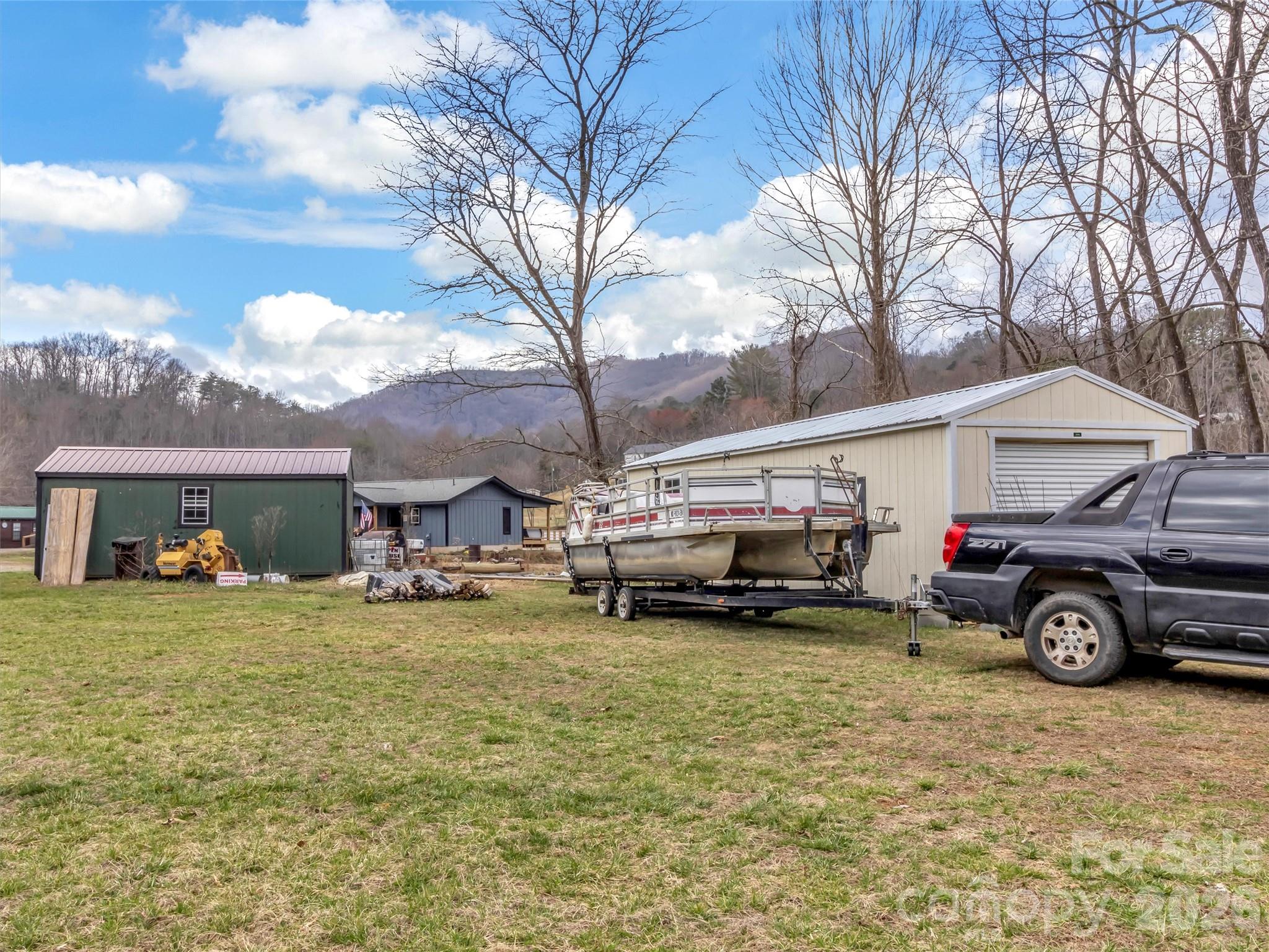 main property photo 29