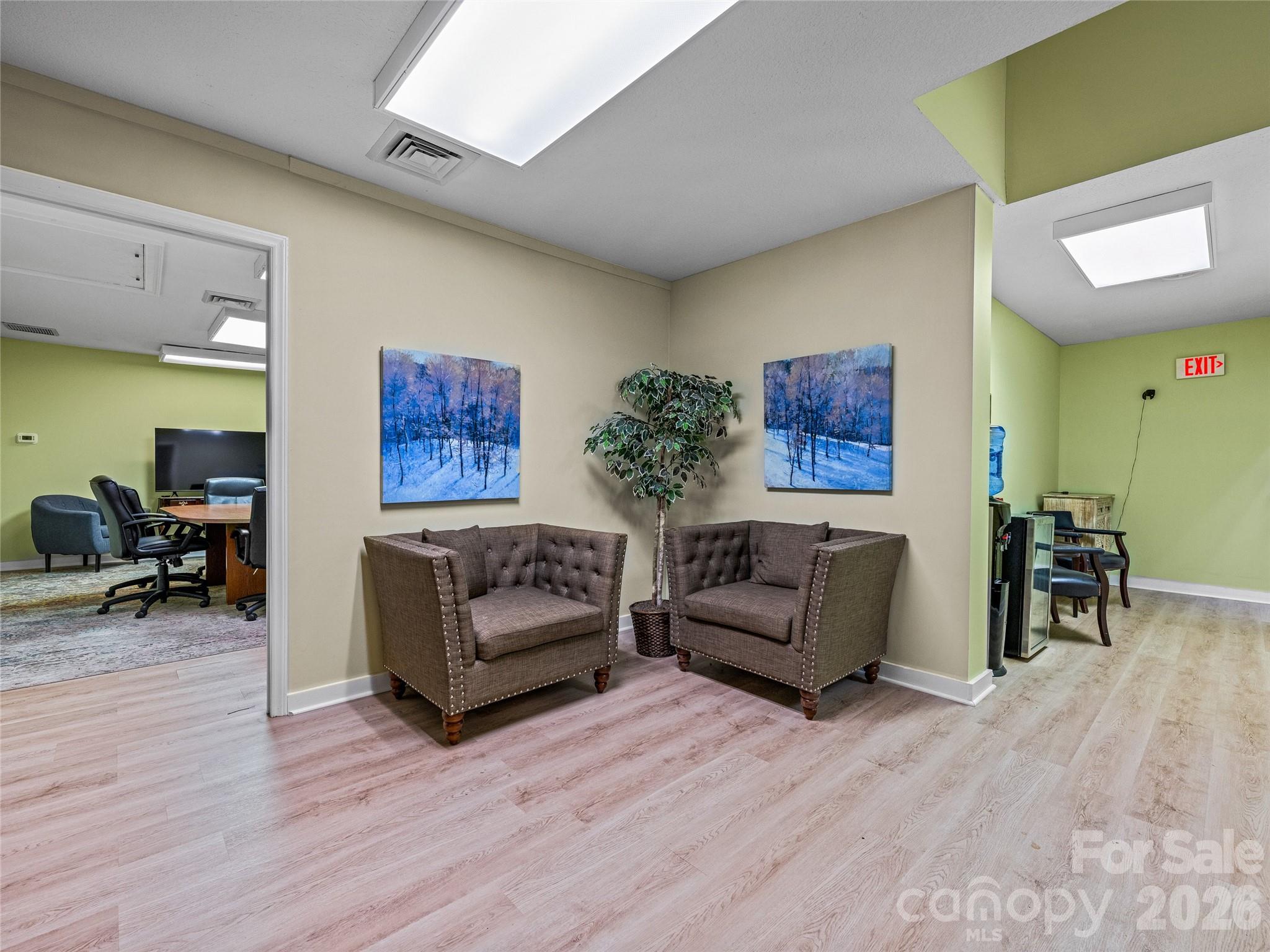 main property photo 32