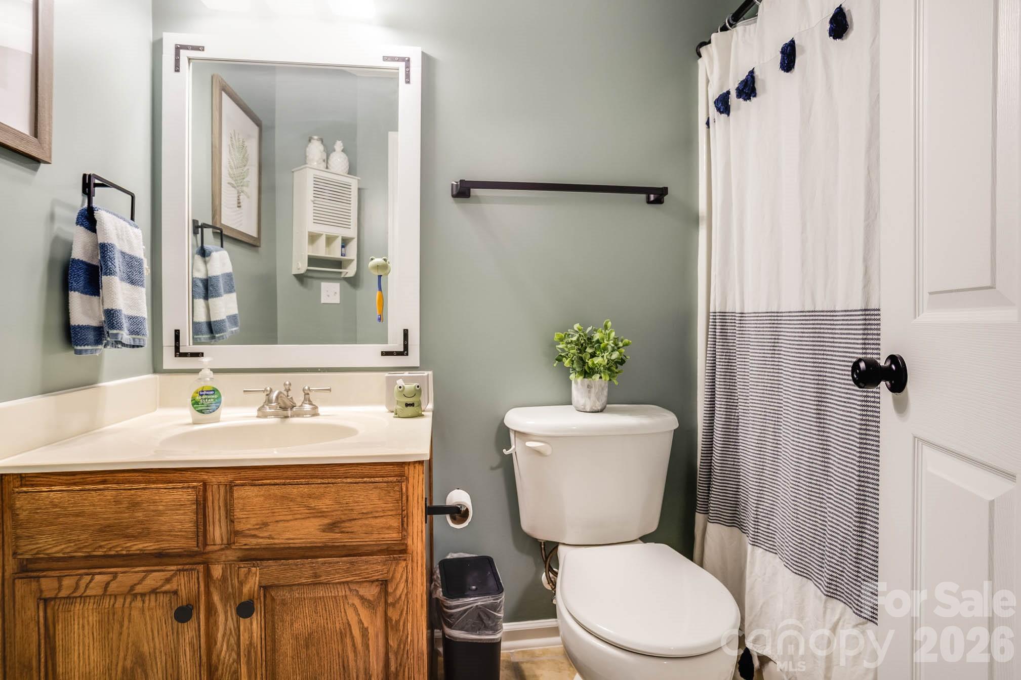 main property photo 17
