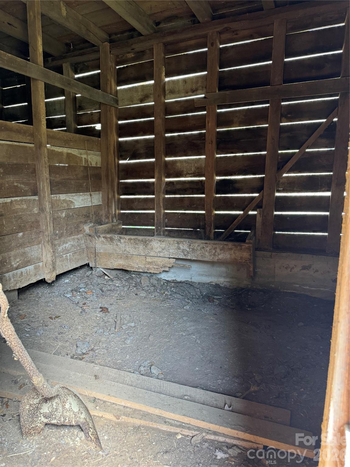 property viewer photo 38