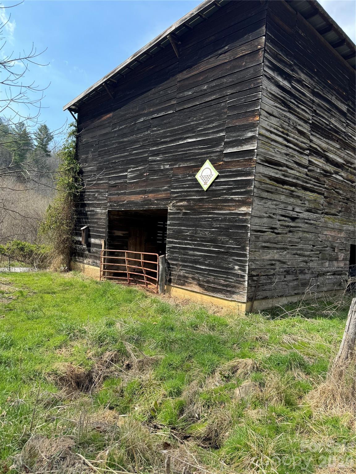 property viewer photo 40