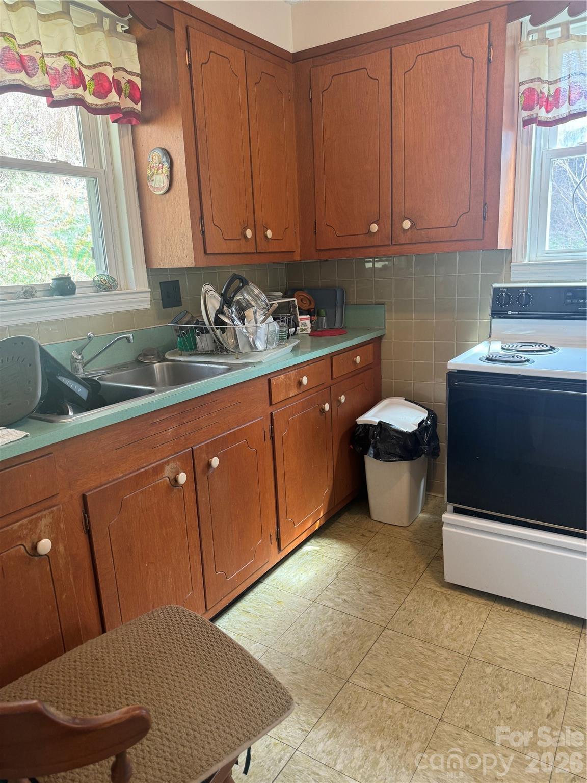 property viewer photo 45