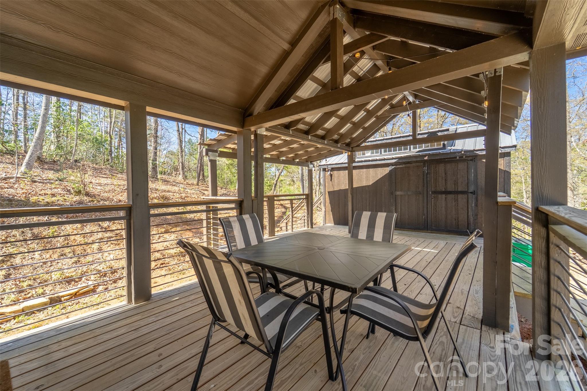 main property photo 25