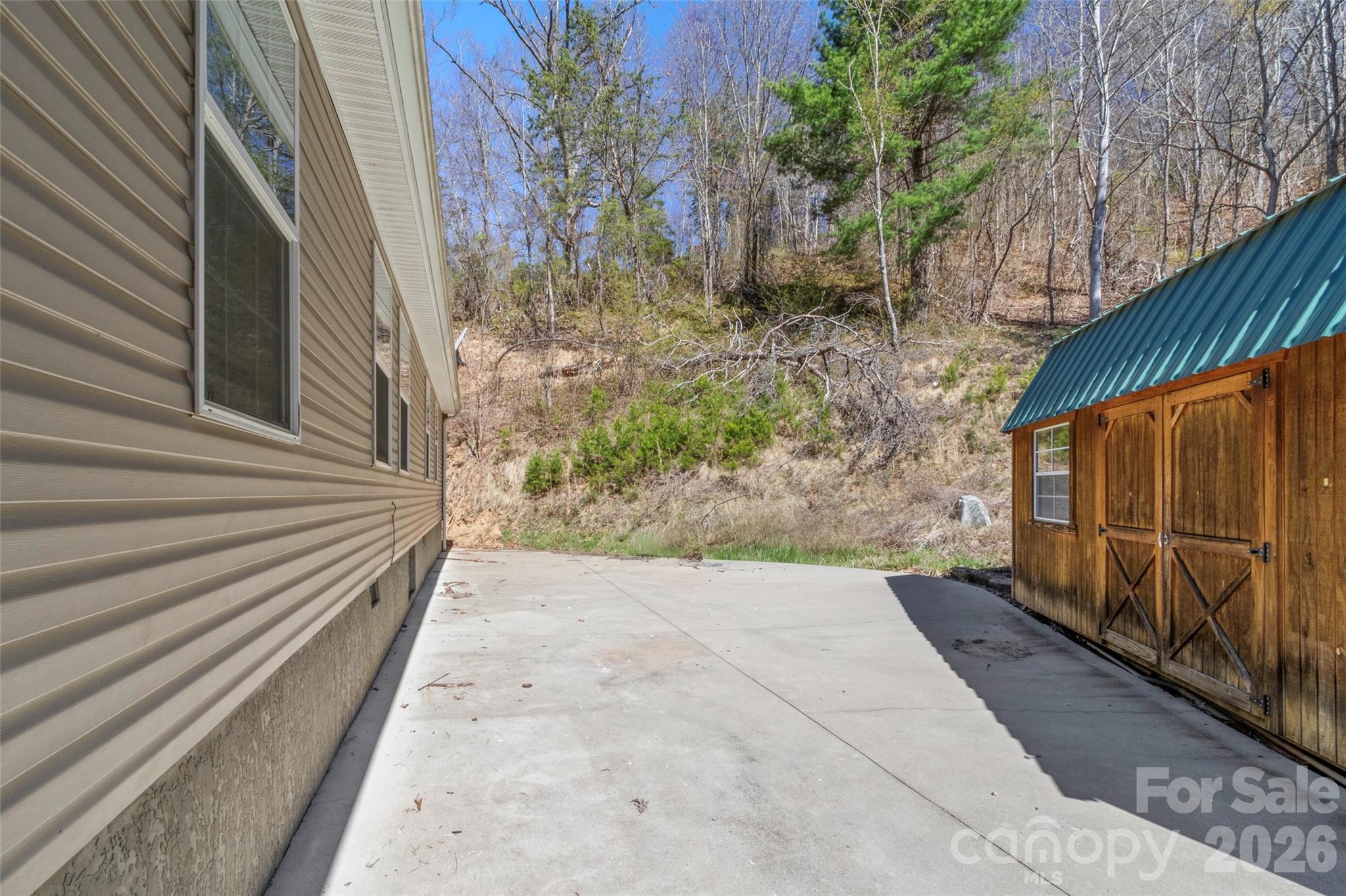 main property photo 34