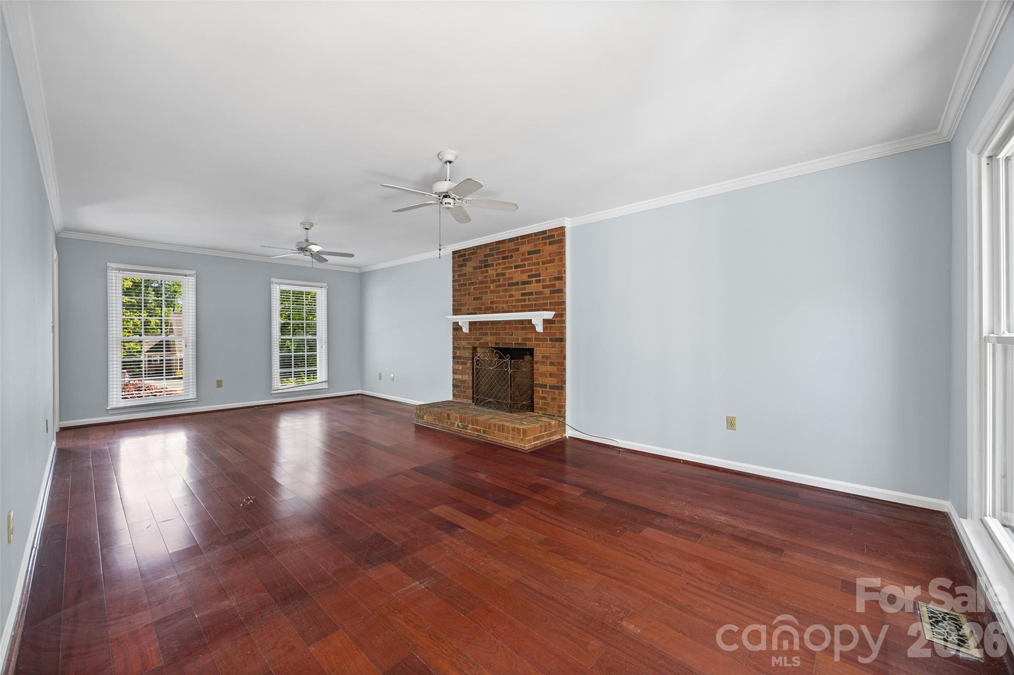 property viewer photo 11
