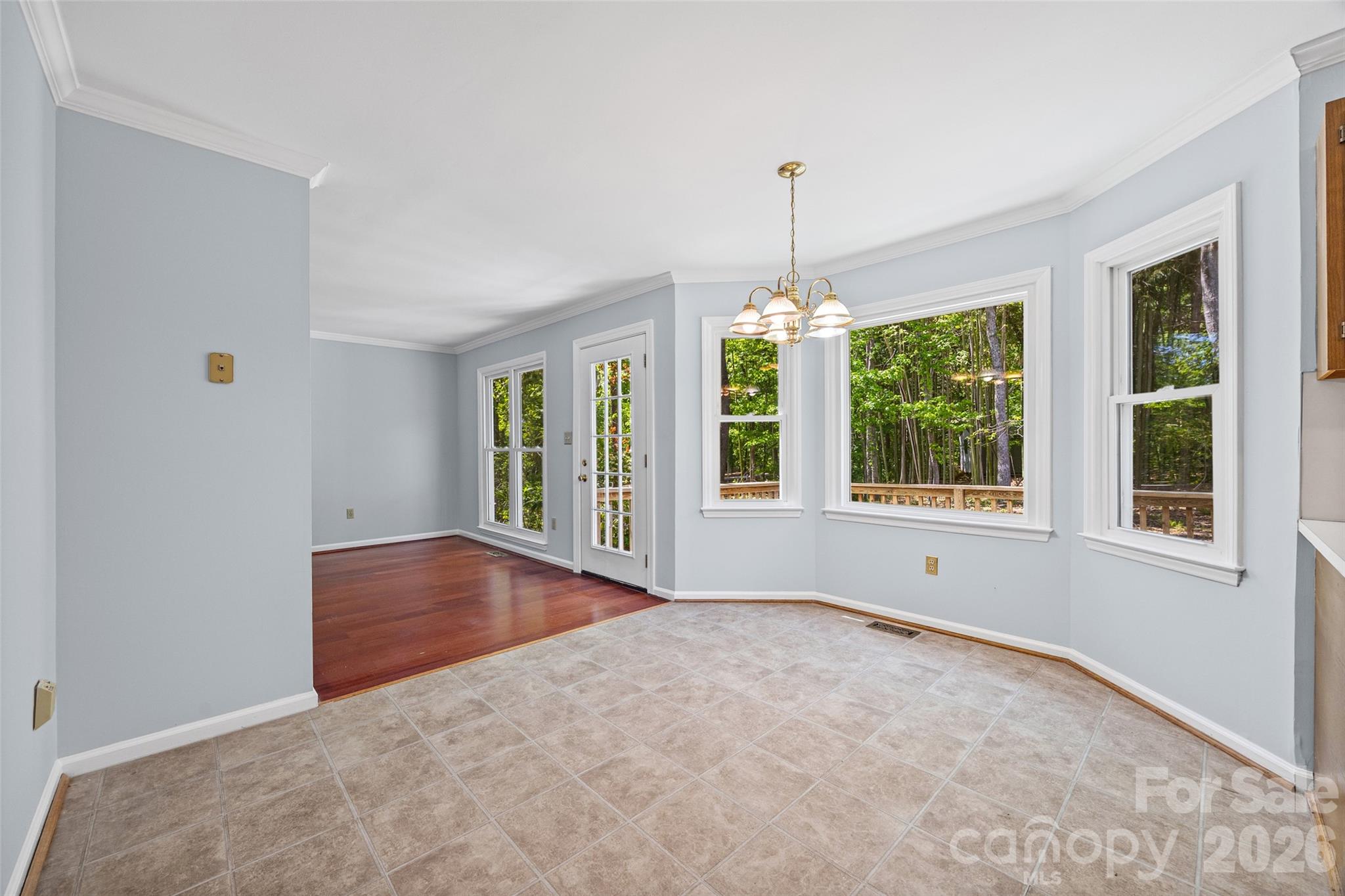 property viewer photo 13