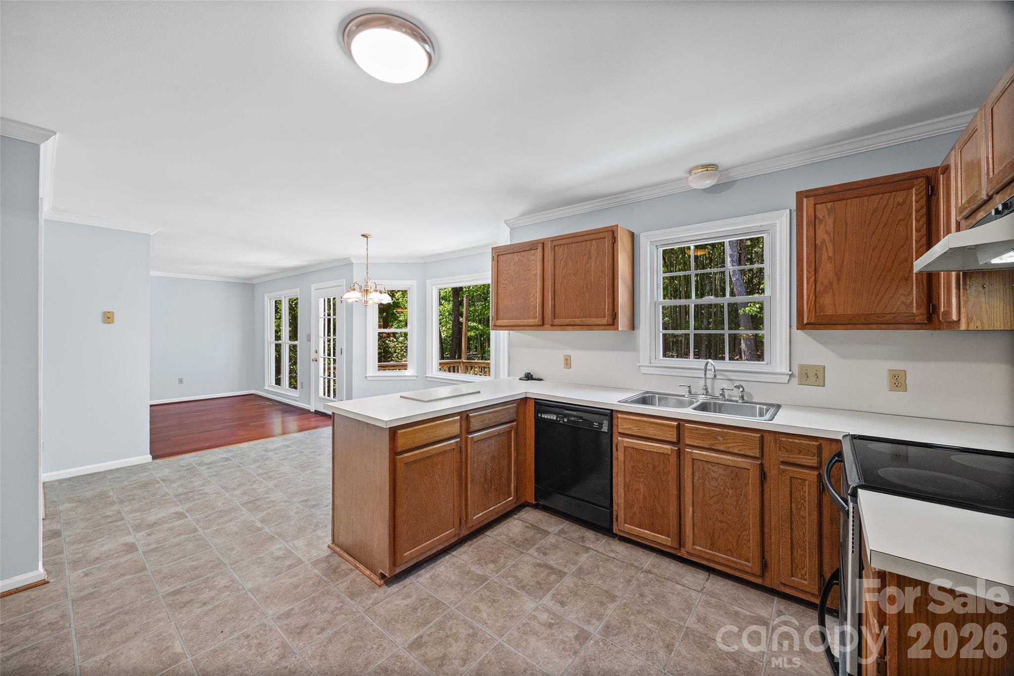 property viewer photo 17