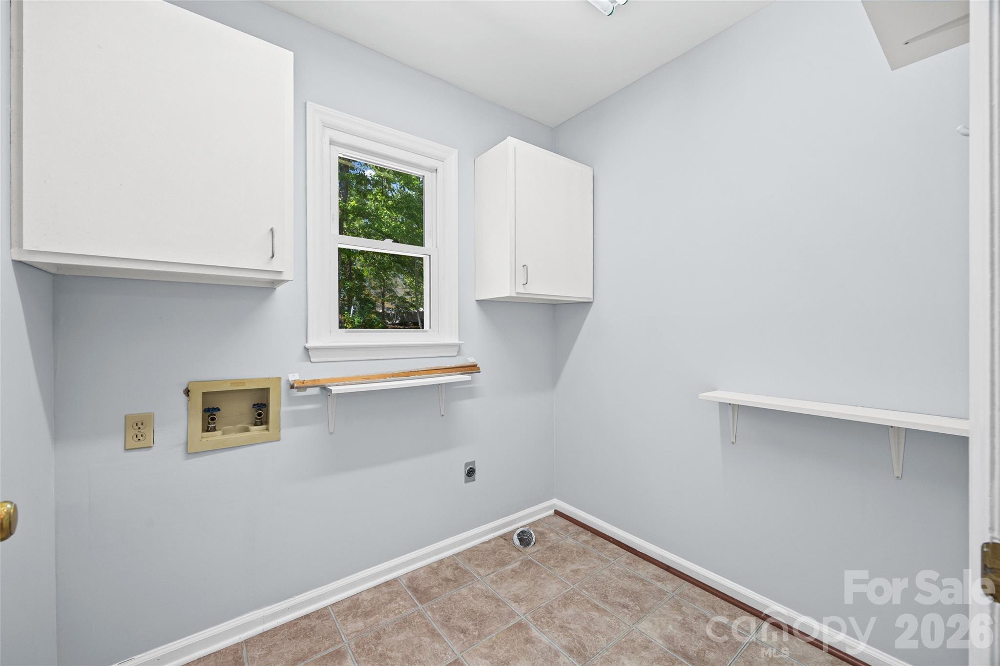 property viewer photo 20
