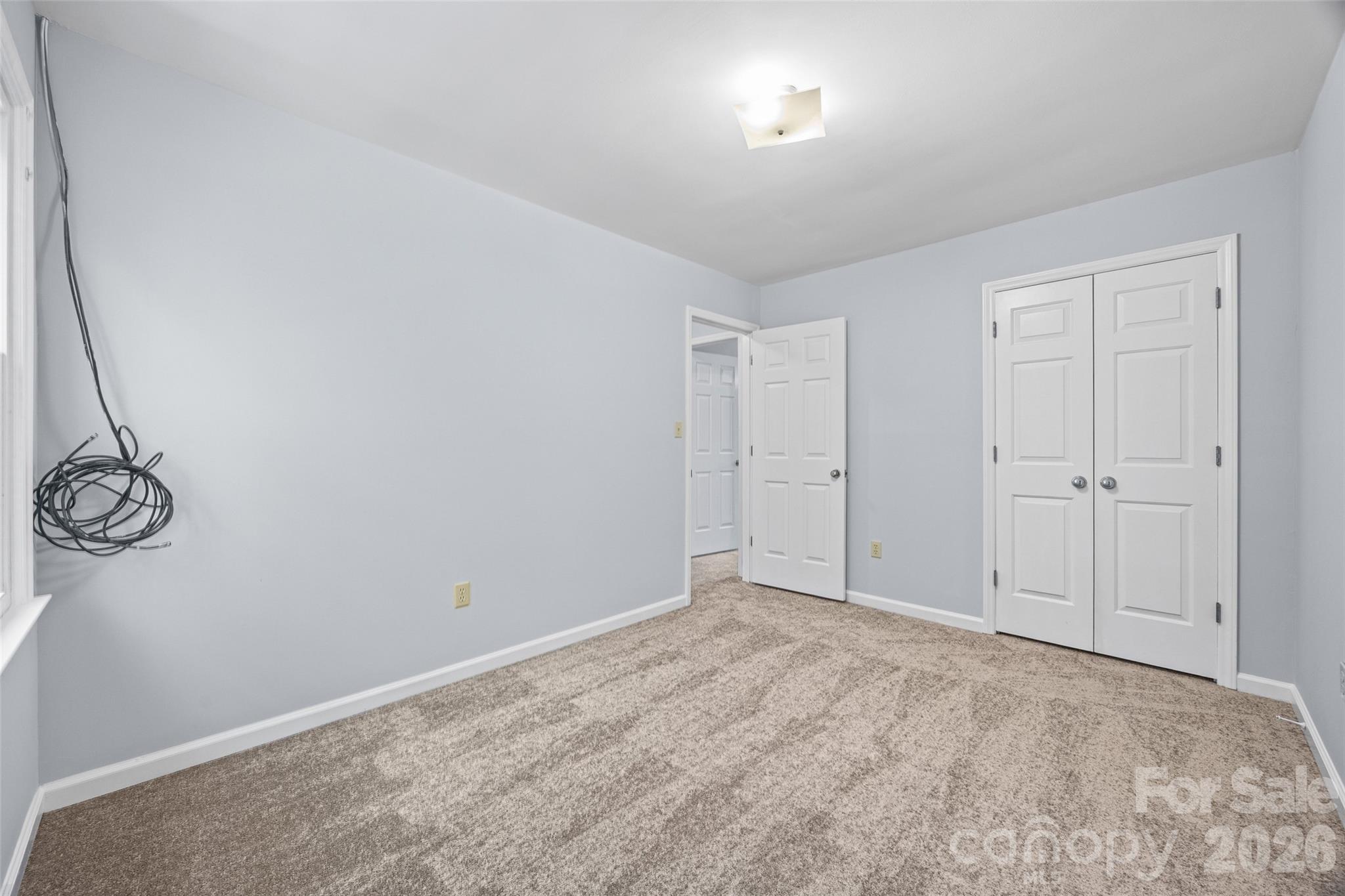 property viewer photo 27