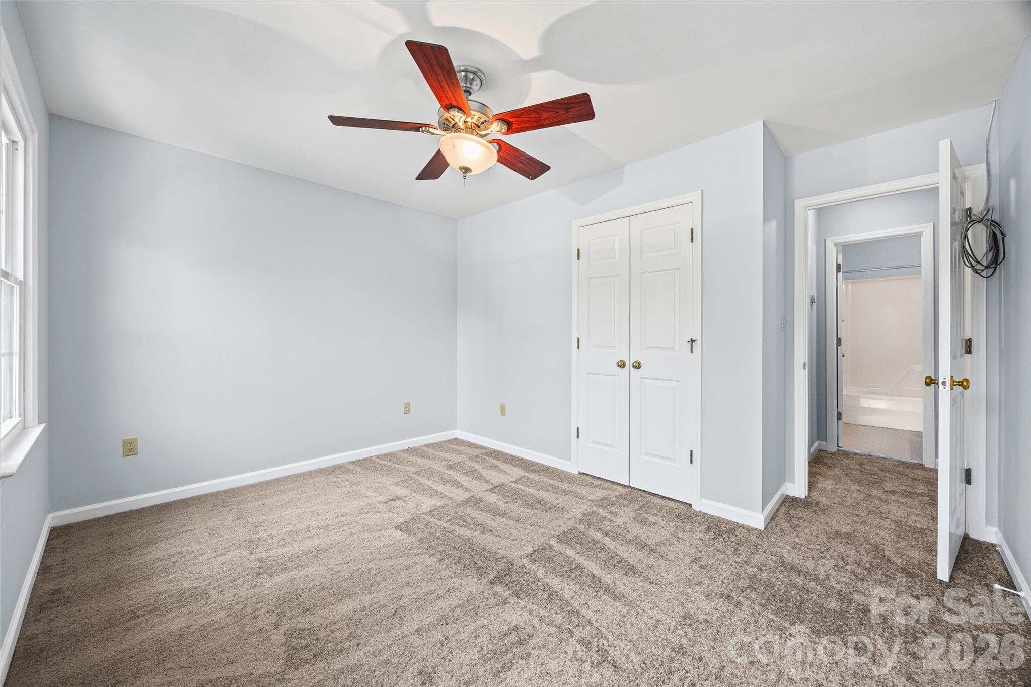 property viewer photo 29